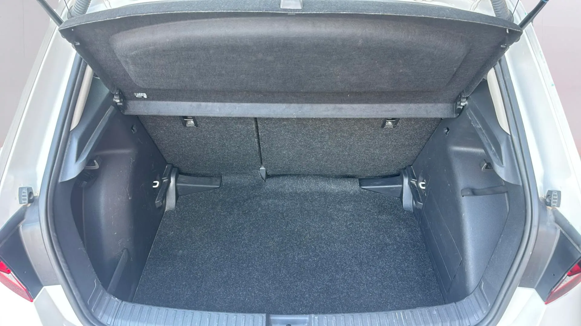 Škoda Fabia 1.0 MPI Essence - foto 5