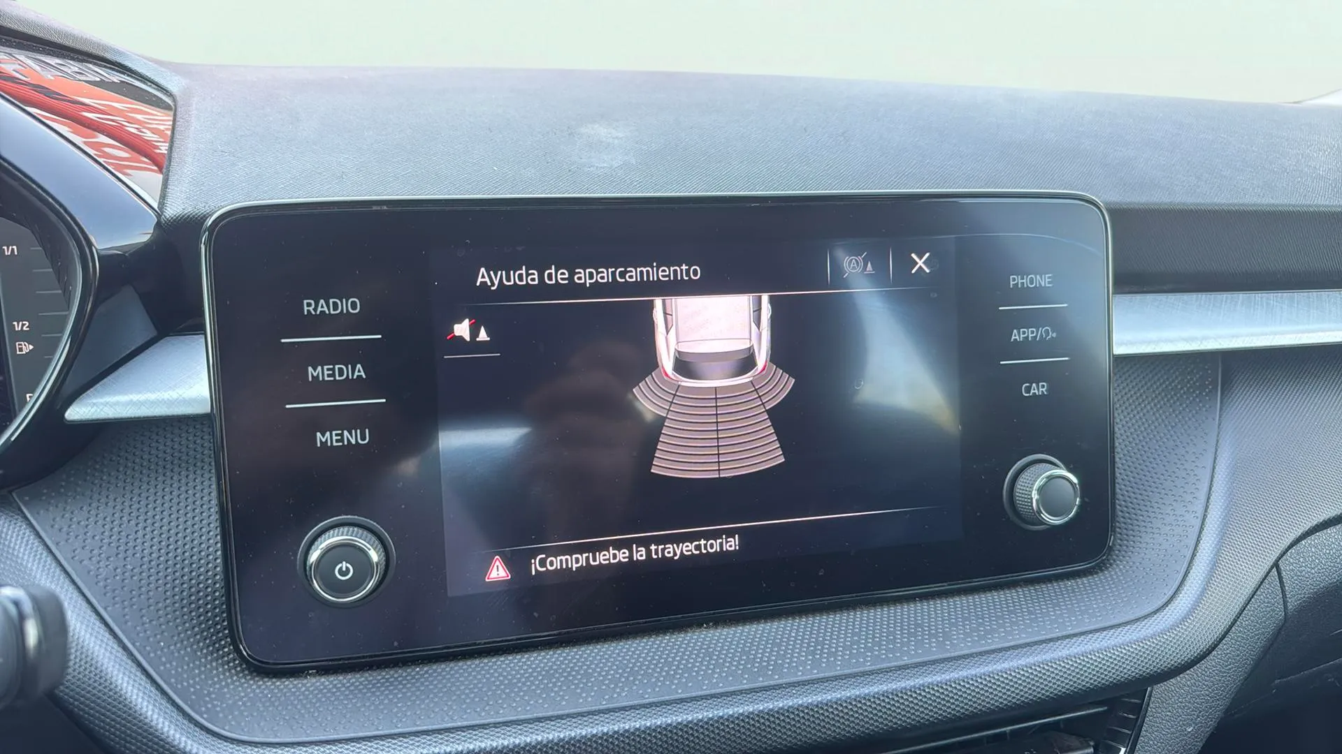 Škoda Fabia 1.0 MPI Essence - foto 16