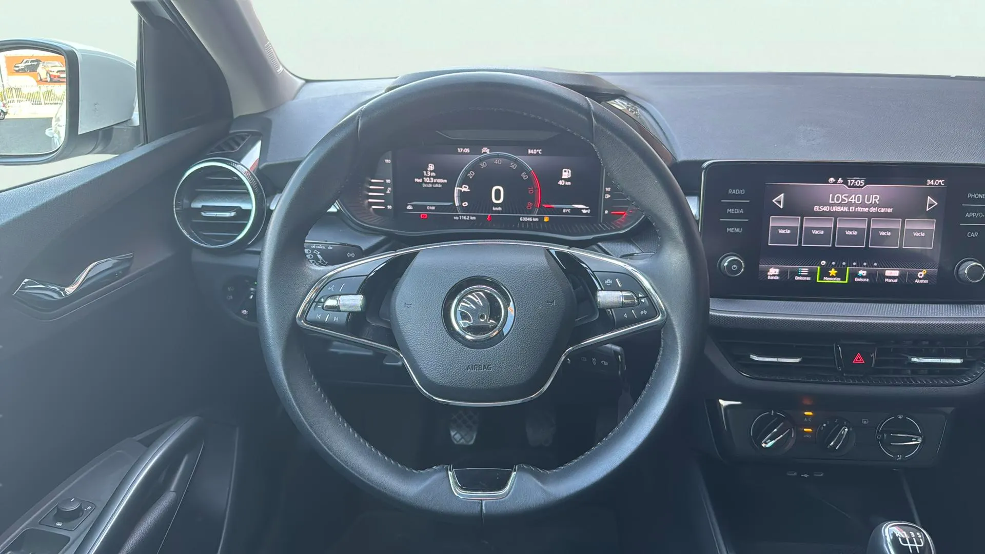 Škoda Fabia 1.0 MPI Essence - foto 9