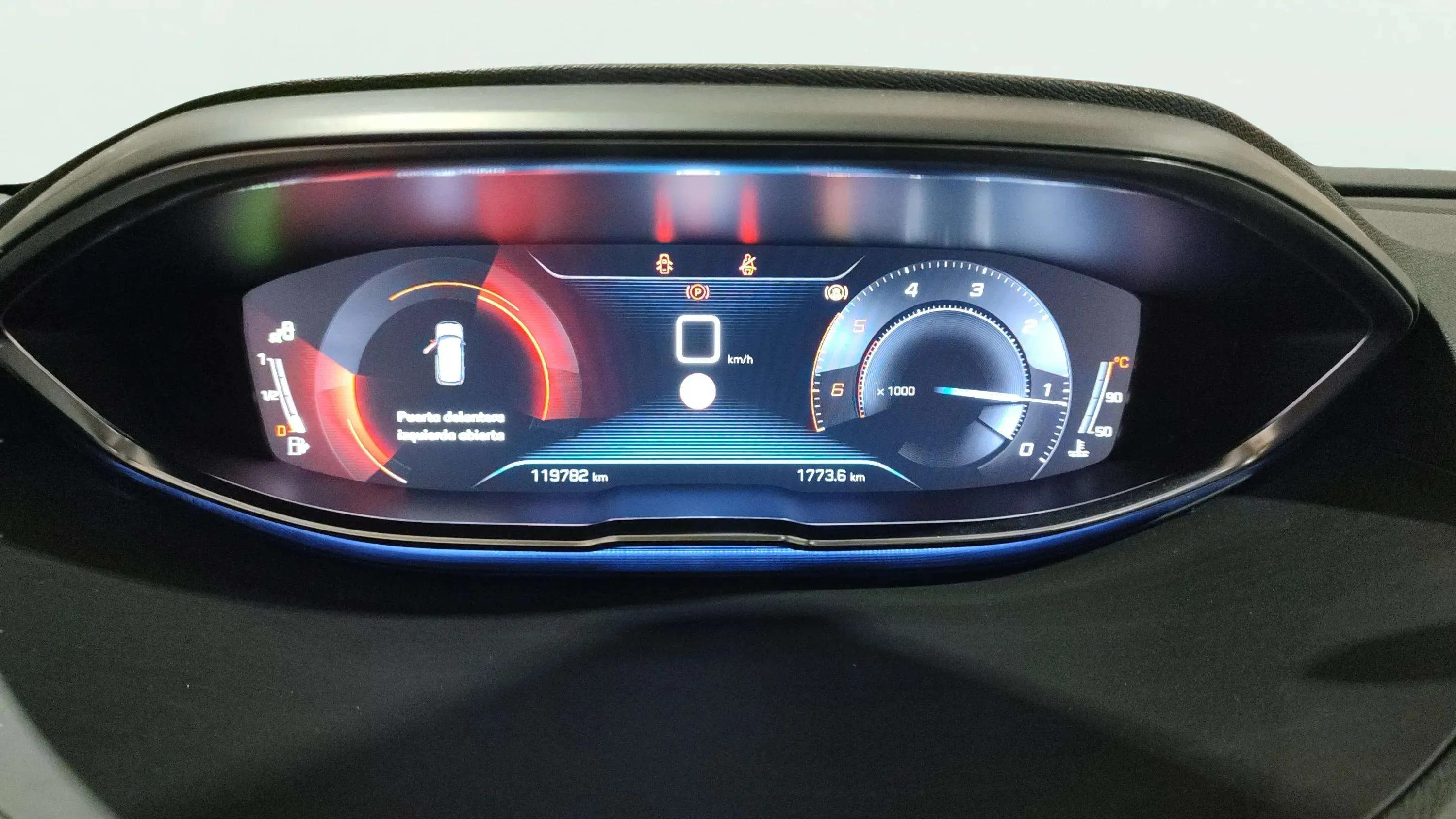 Peugeot 3008 1.5L BlueHDi Allure - foto 7
