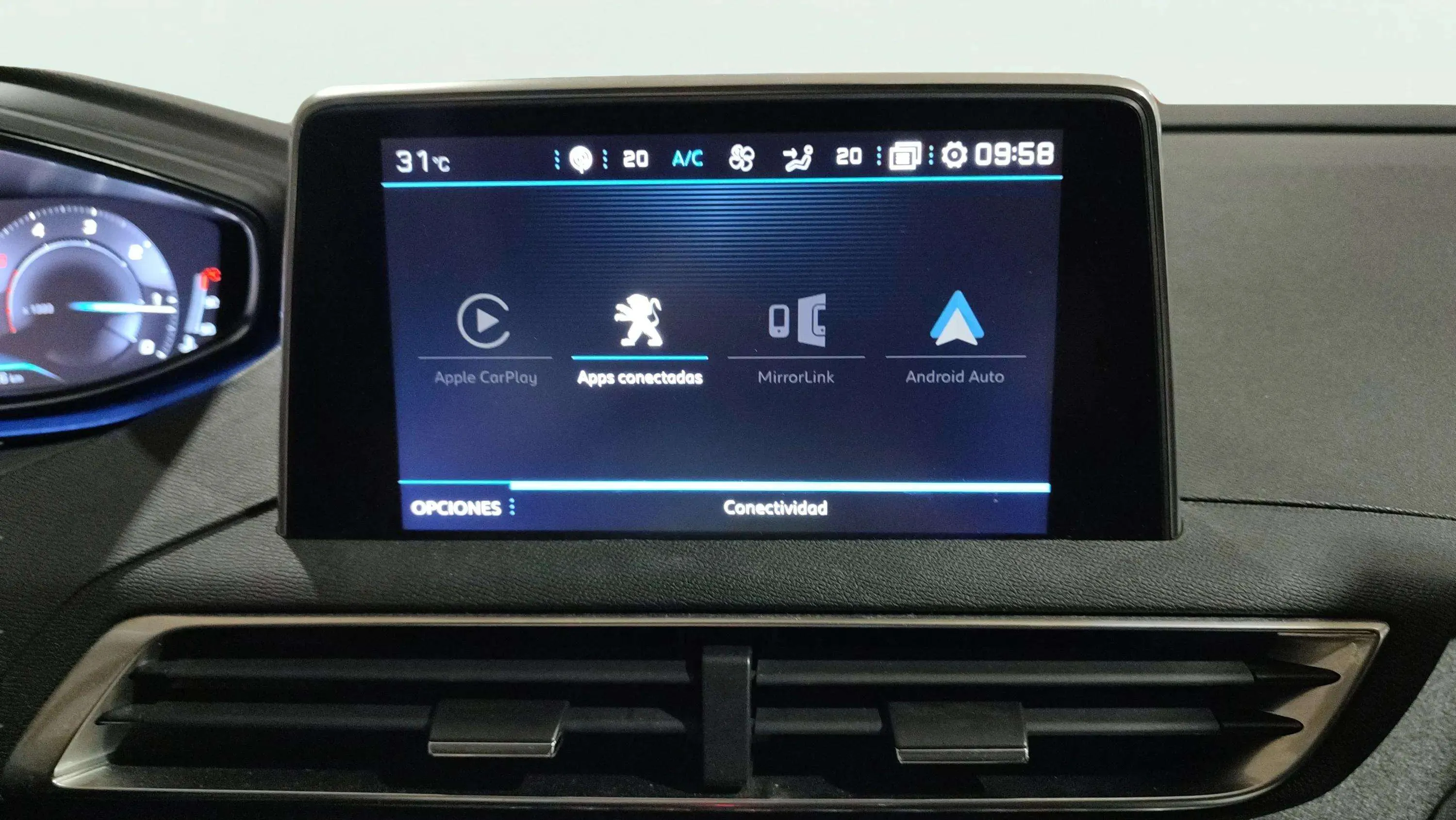 Peugeot 3008 1.5L BlueHDi Allure - foto 8