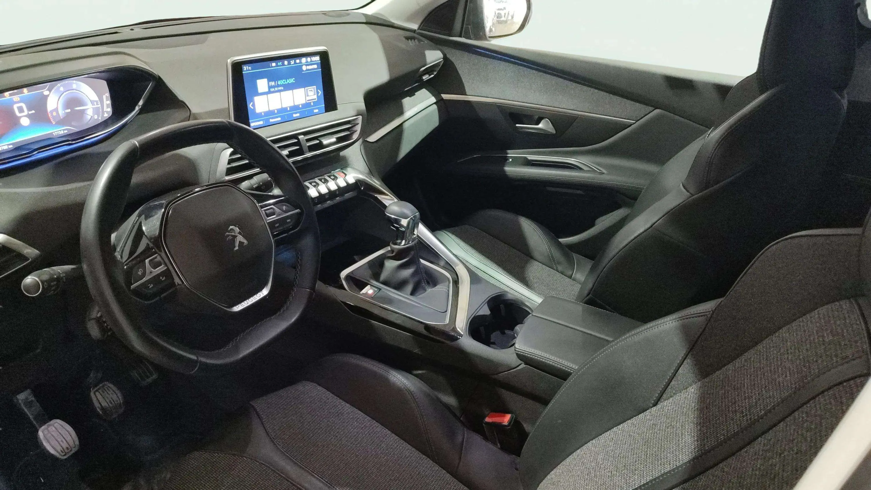 Peugeot 3008 1.5L BlueHDi Allure - foto 6