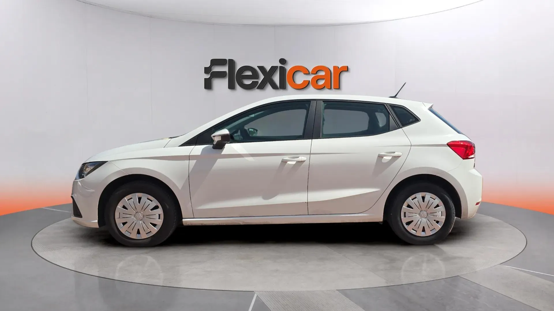 SEAT Ibiza 1.0 MPI Reference - foto 6