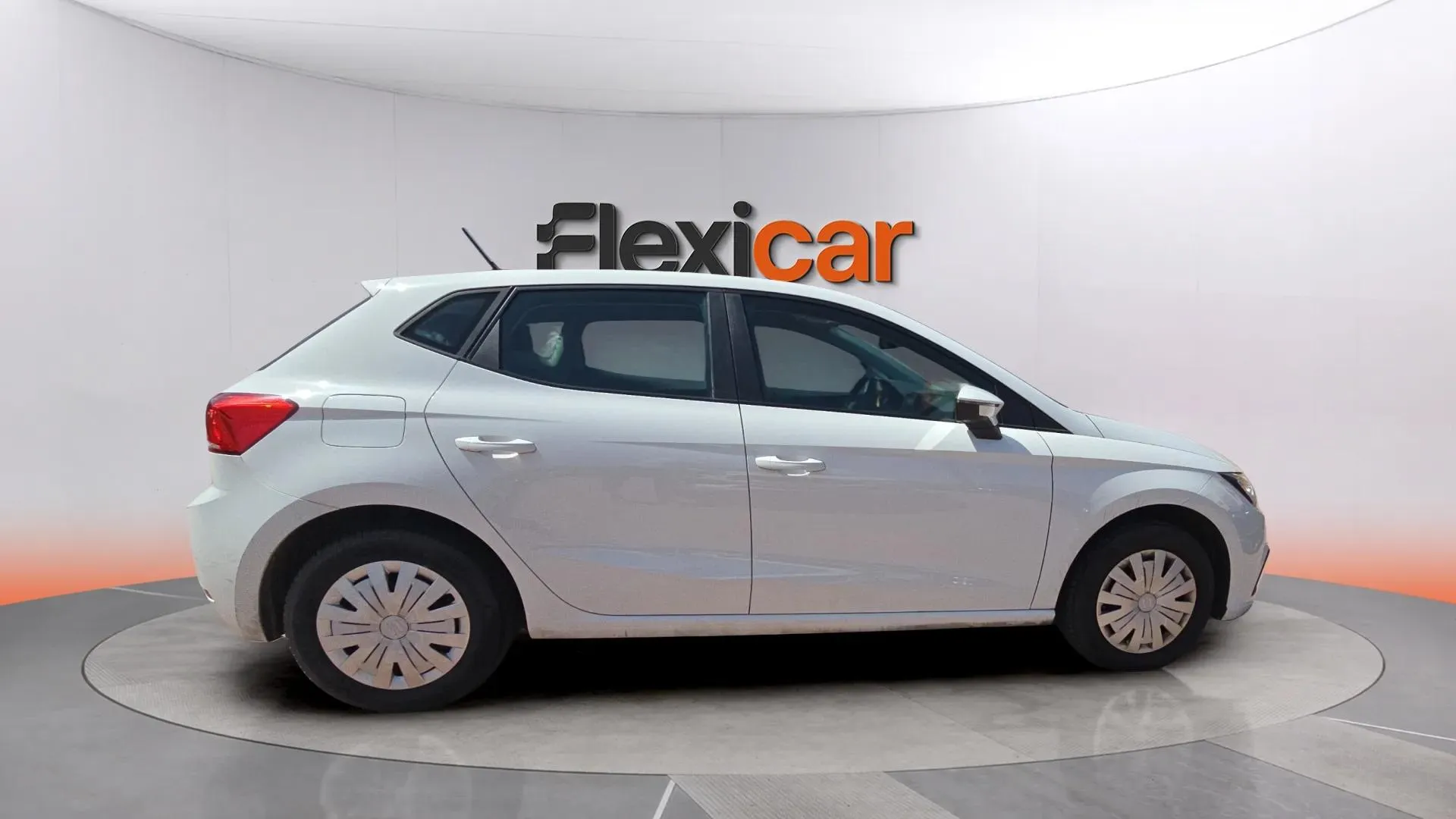 SEAT Ibiza 1.0 MPI Reference - foto 5