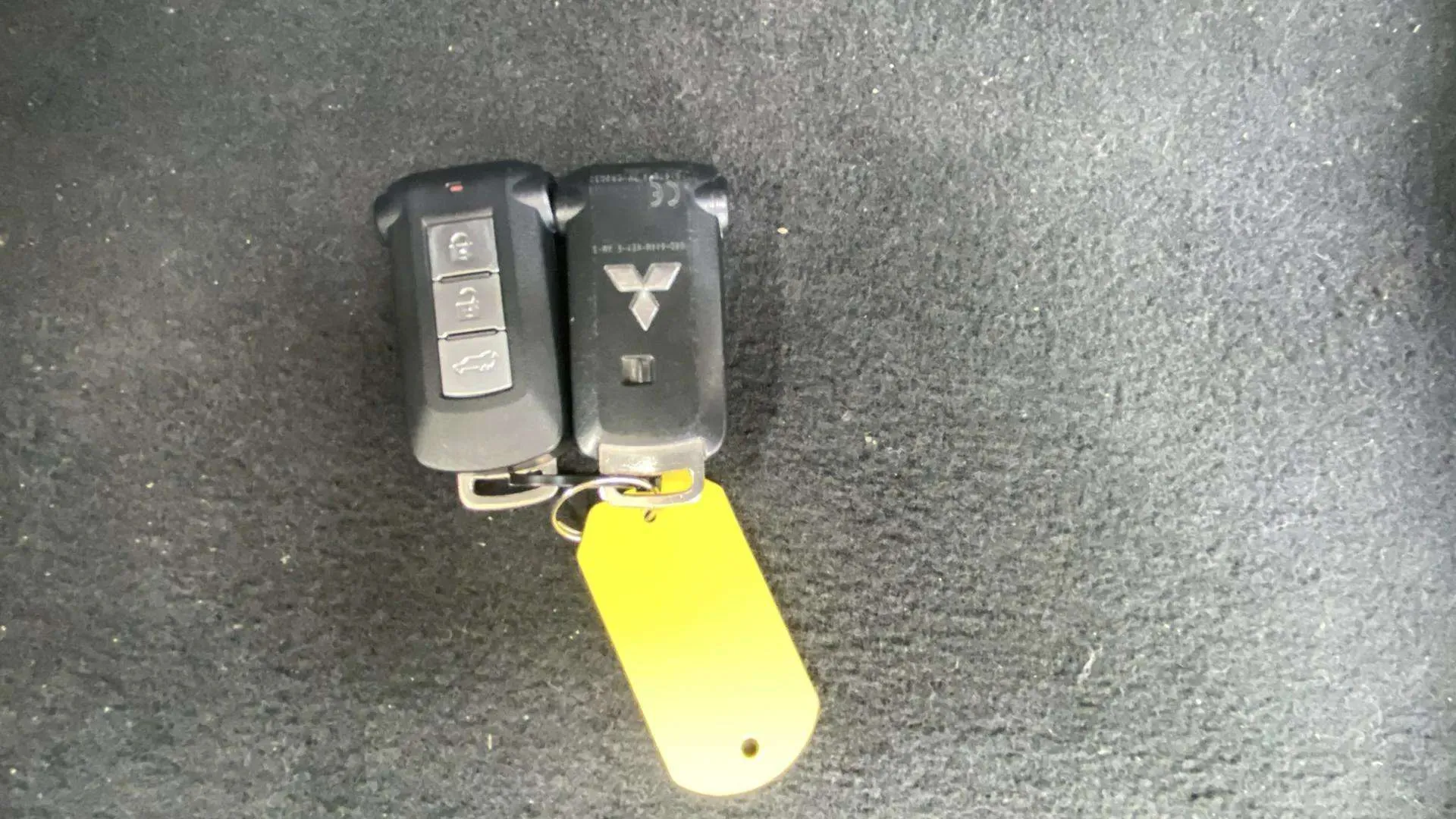 Mitsubishi Outlander 2.4 PHEV Kaiteki 4WD - foto 19