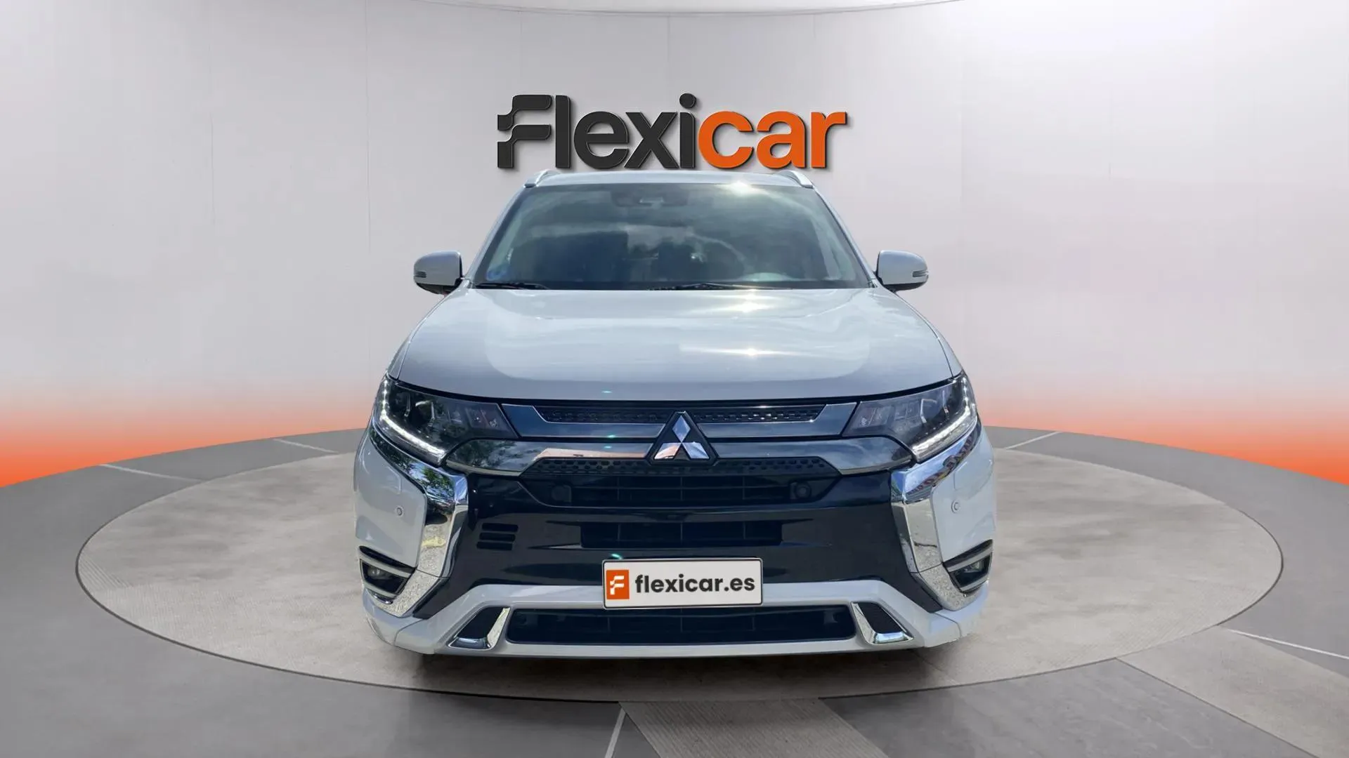 Mitsubishi Outlander 2.4 PHEV Kaiteki 4WD - foto 2