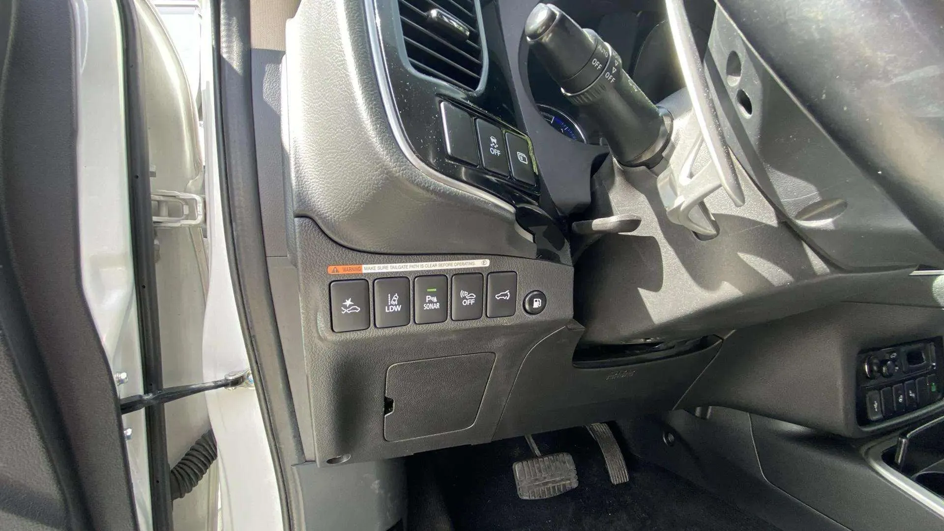 Mitsubishi Outlander 2.4 PHEV Kaiteki 4WD - foto 8