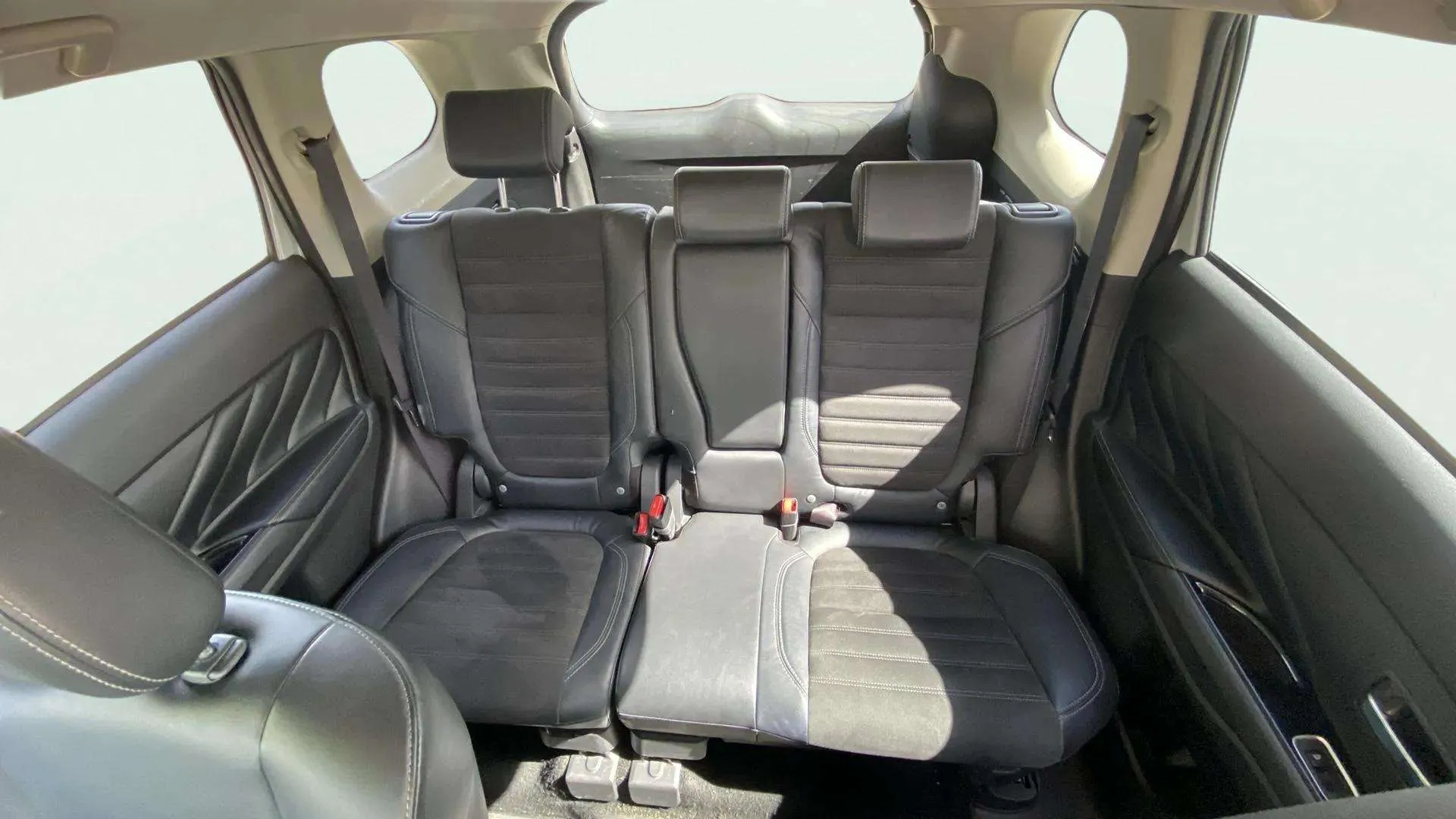 Mitsubishi Outlander 2.4 PHEV Kaiteki 4WD - foto 15