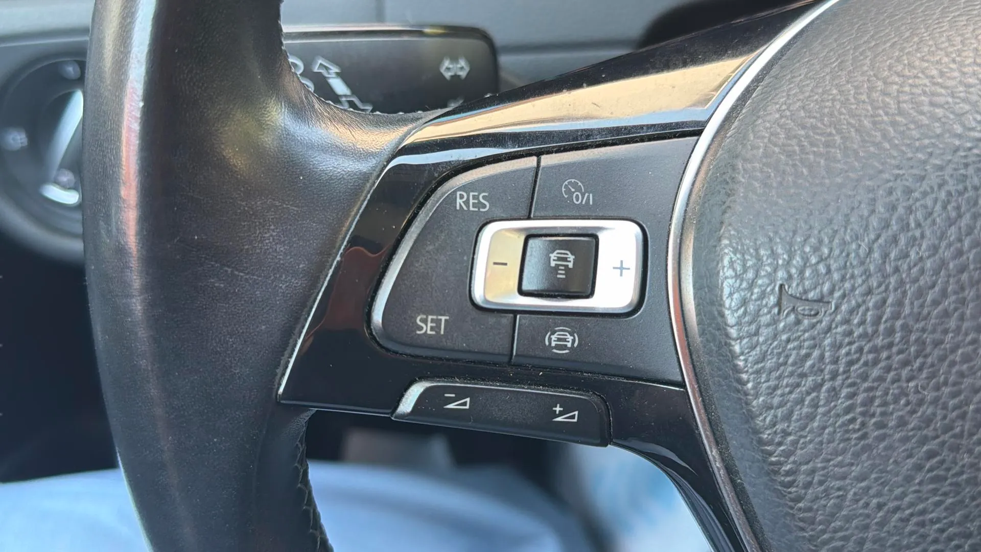 Volkswagen Golf e-Golf ePower - foto 23