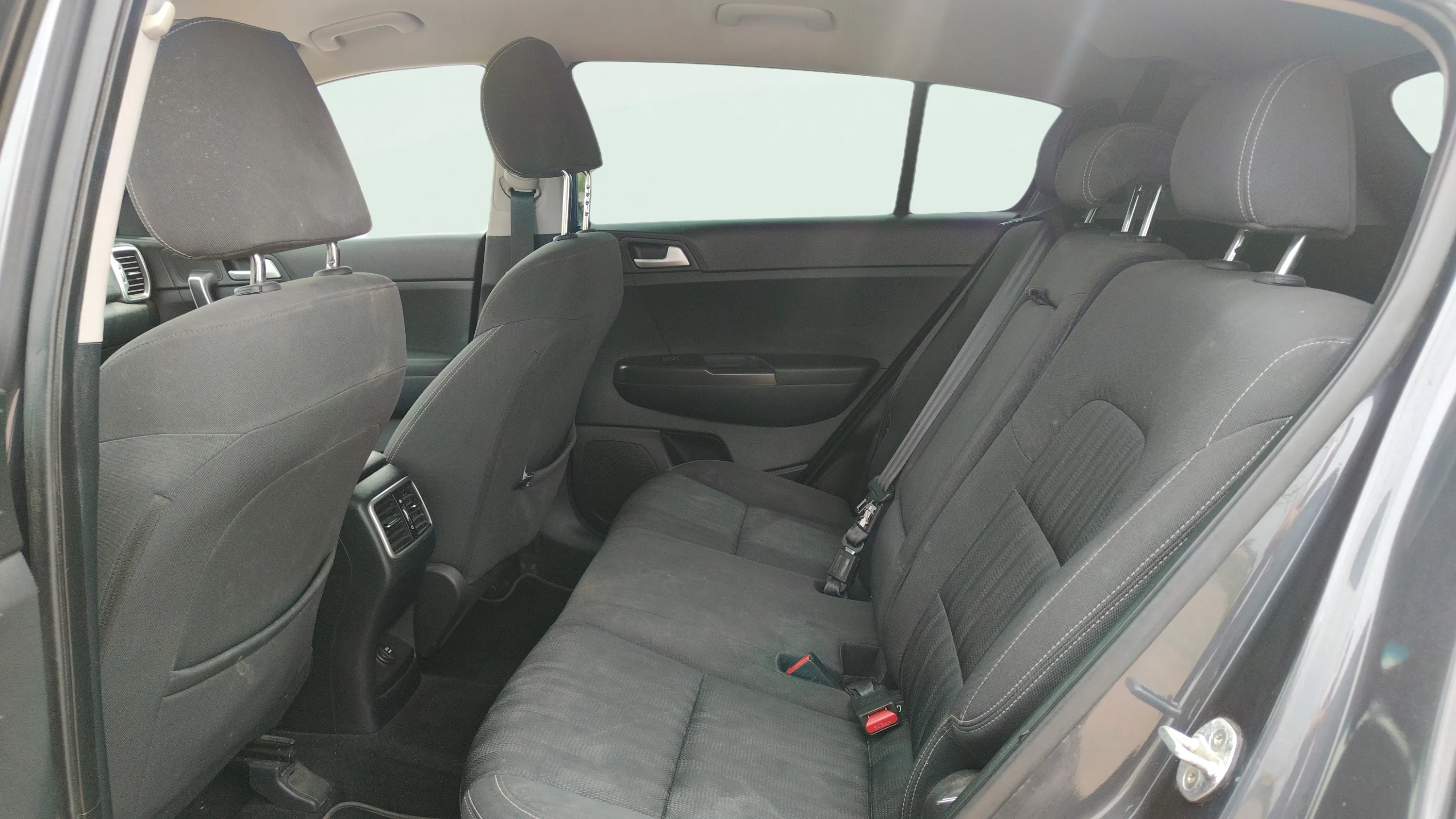 Kia Sportage 1.6 GDi Basic 4x2 - foto 14