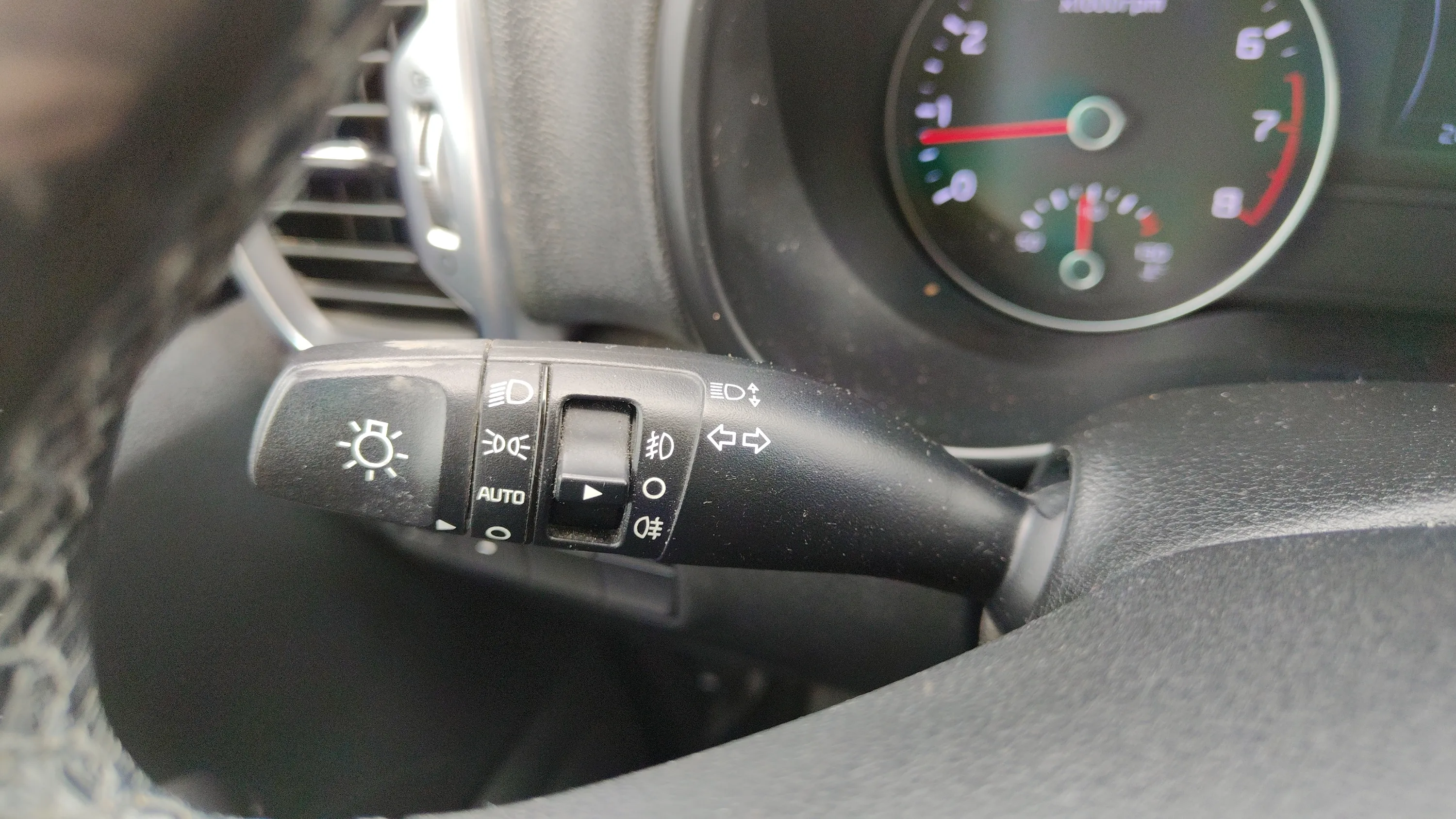 Kia Sportage 1.6 GDi Basic 4x2 - foto 18