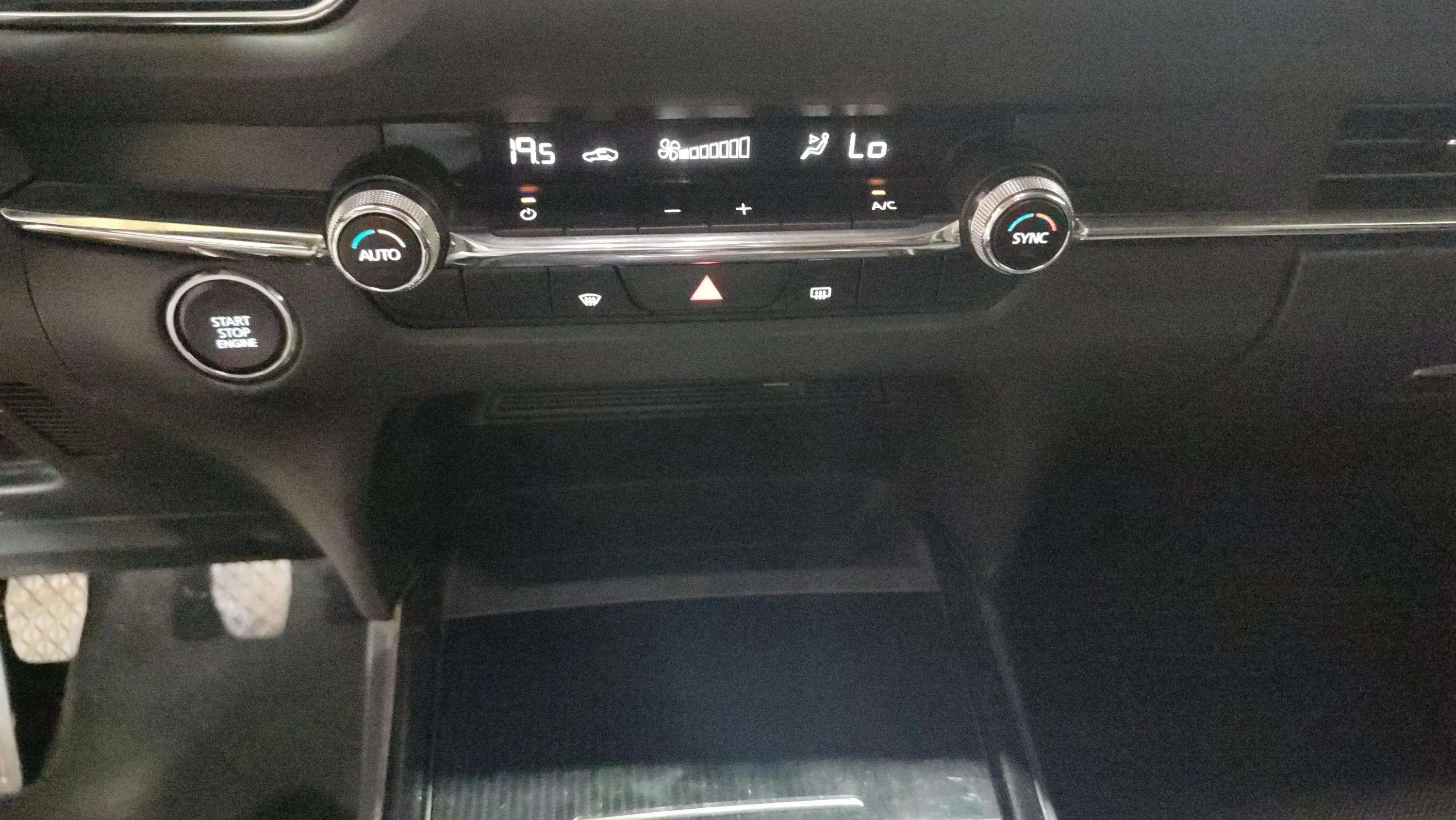 Mazda CX-30 SKYACTIV-X 2.0 Zenith - foto 13