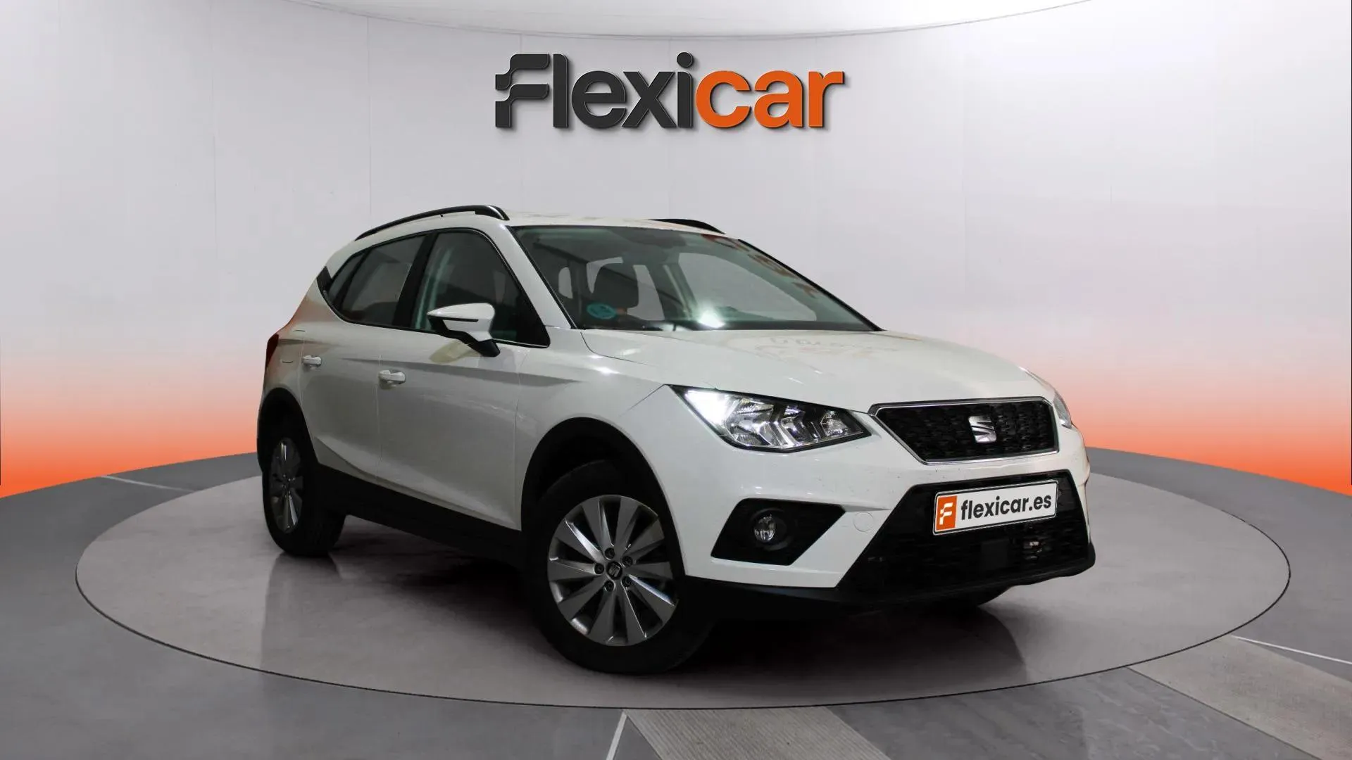 SEAT Arona 1.0 TSI Style - foto 1