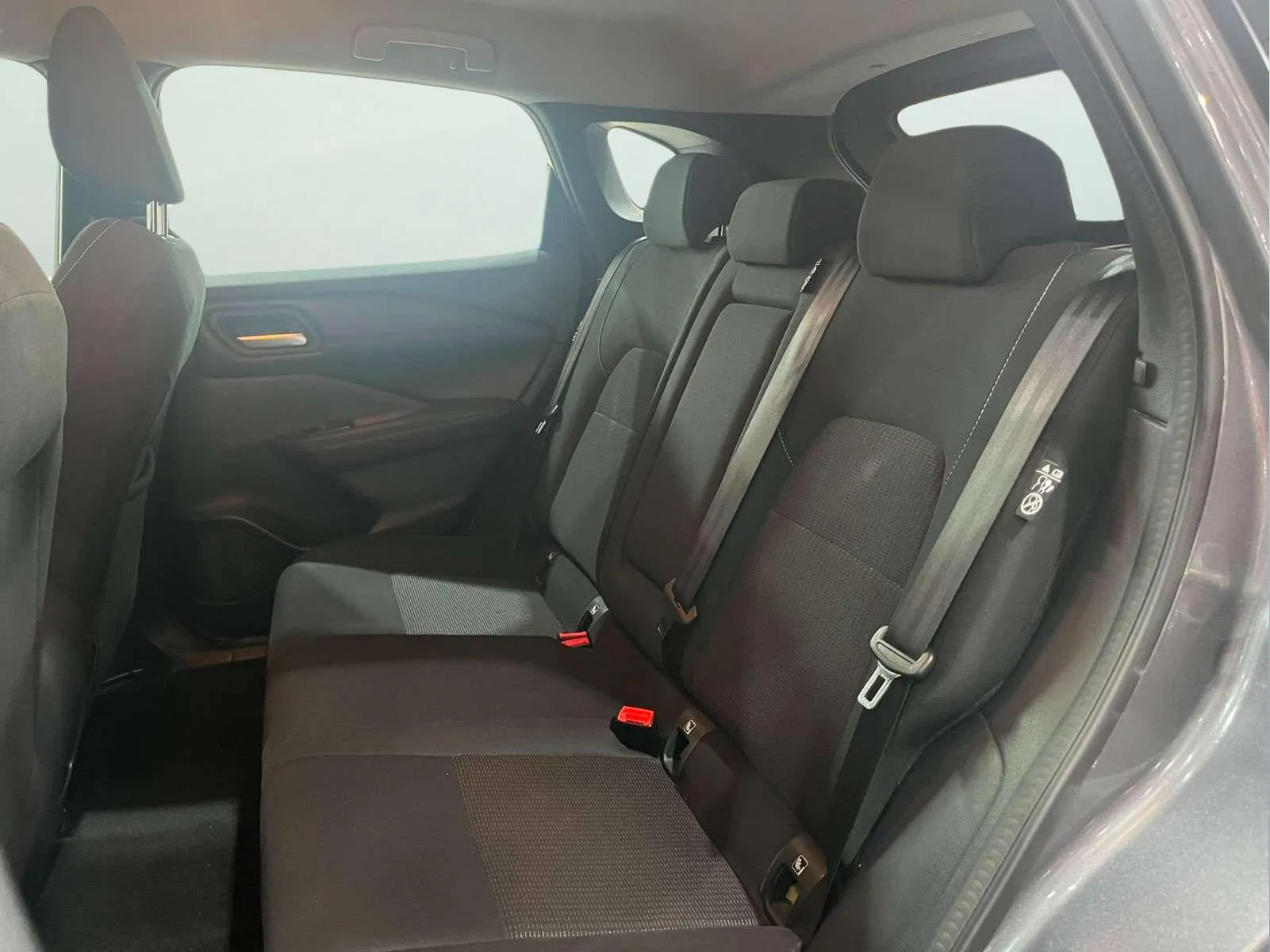 Nissan Qashqai DIG-T N-Connecta - foto 24