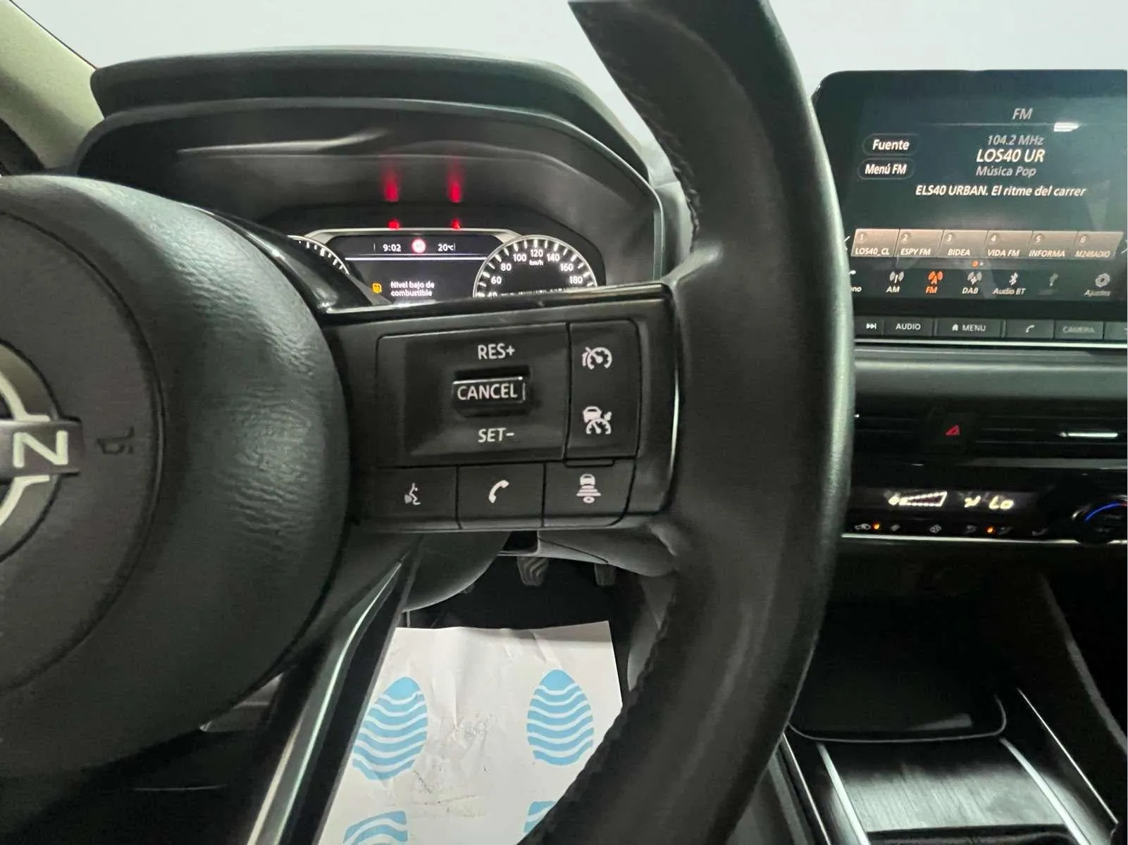 Nissan Qashqai DIG-T N-Connecta - foto 25