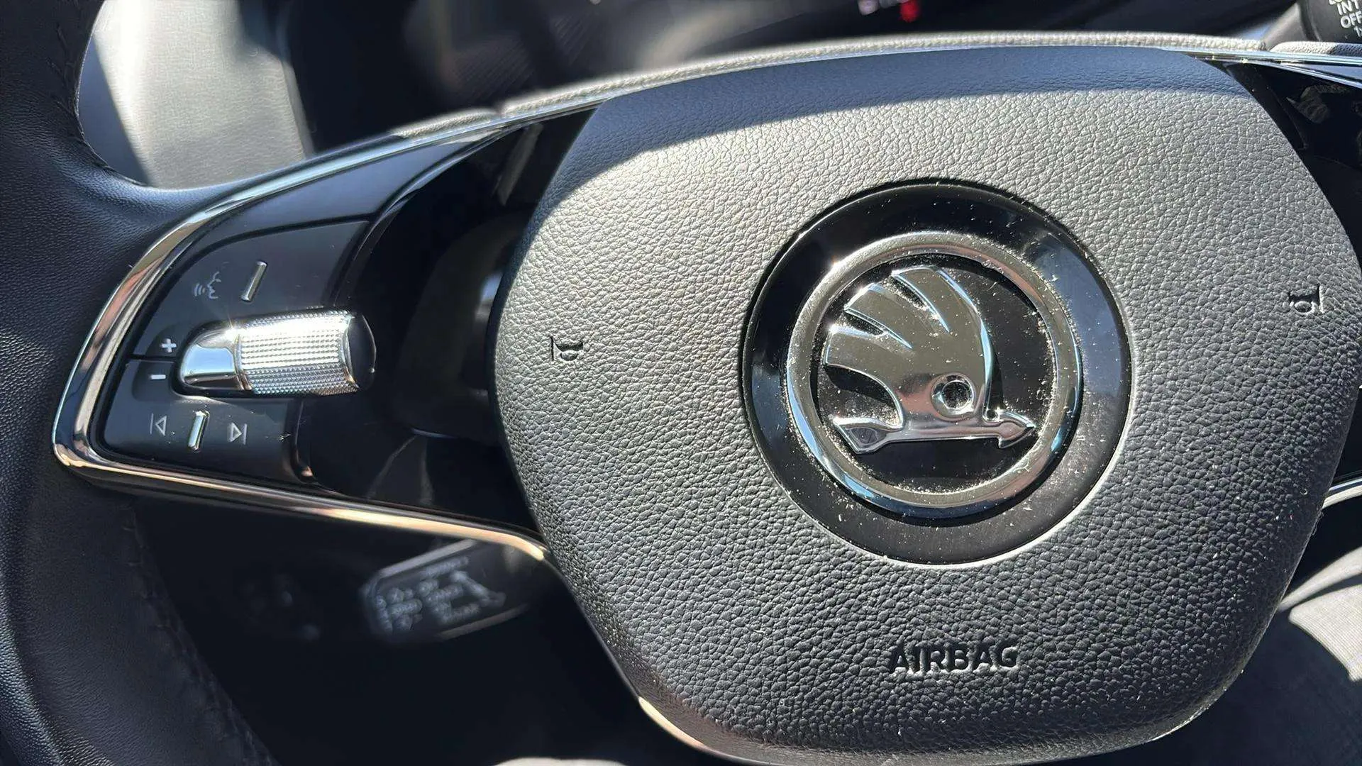 Škoda Karoq 1.5 TSI DSG ACT Design - foto 9
