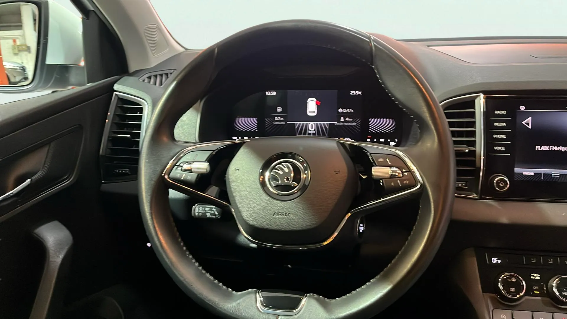 Škoda Karoq 1.5 TSI DSG ACT Selection - foto 10