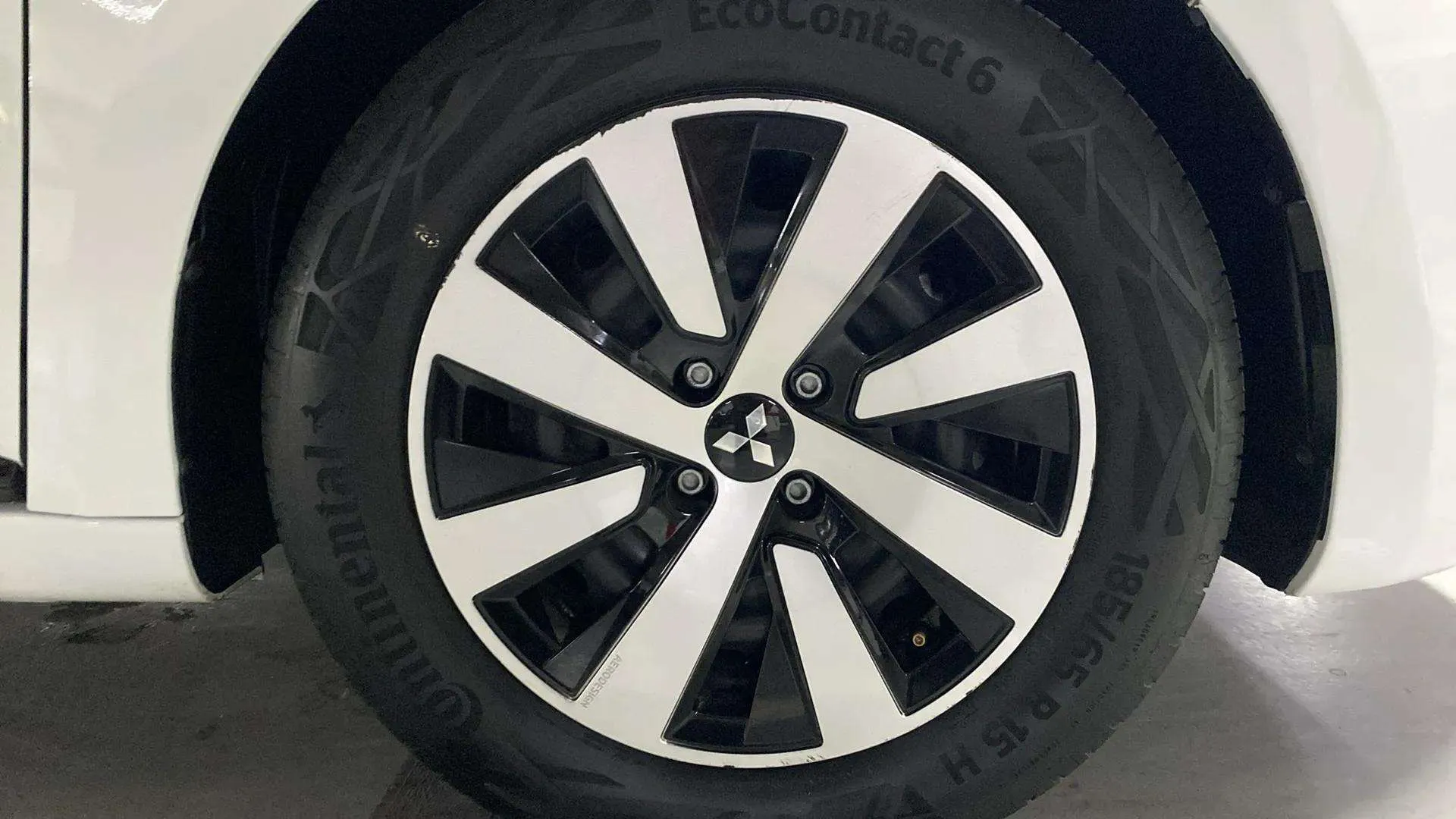 Mitsubishi Colt 100T Kaiteki - foto 31