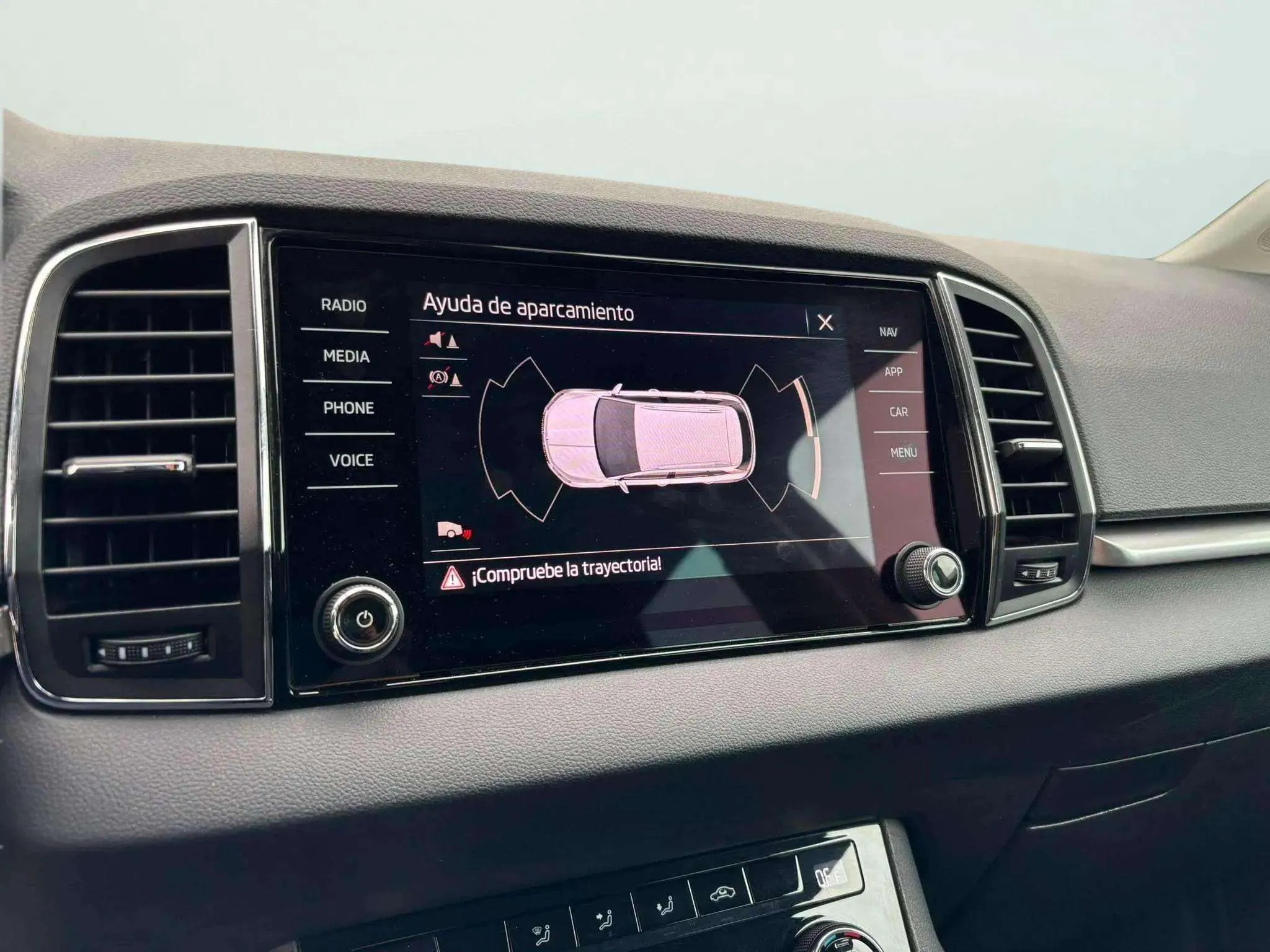 Škoda Karoq 1.5 TSI ACT Style - foto 17