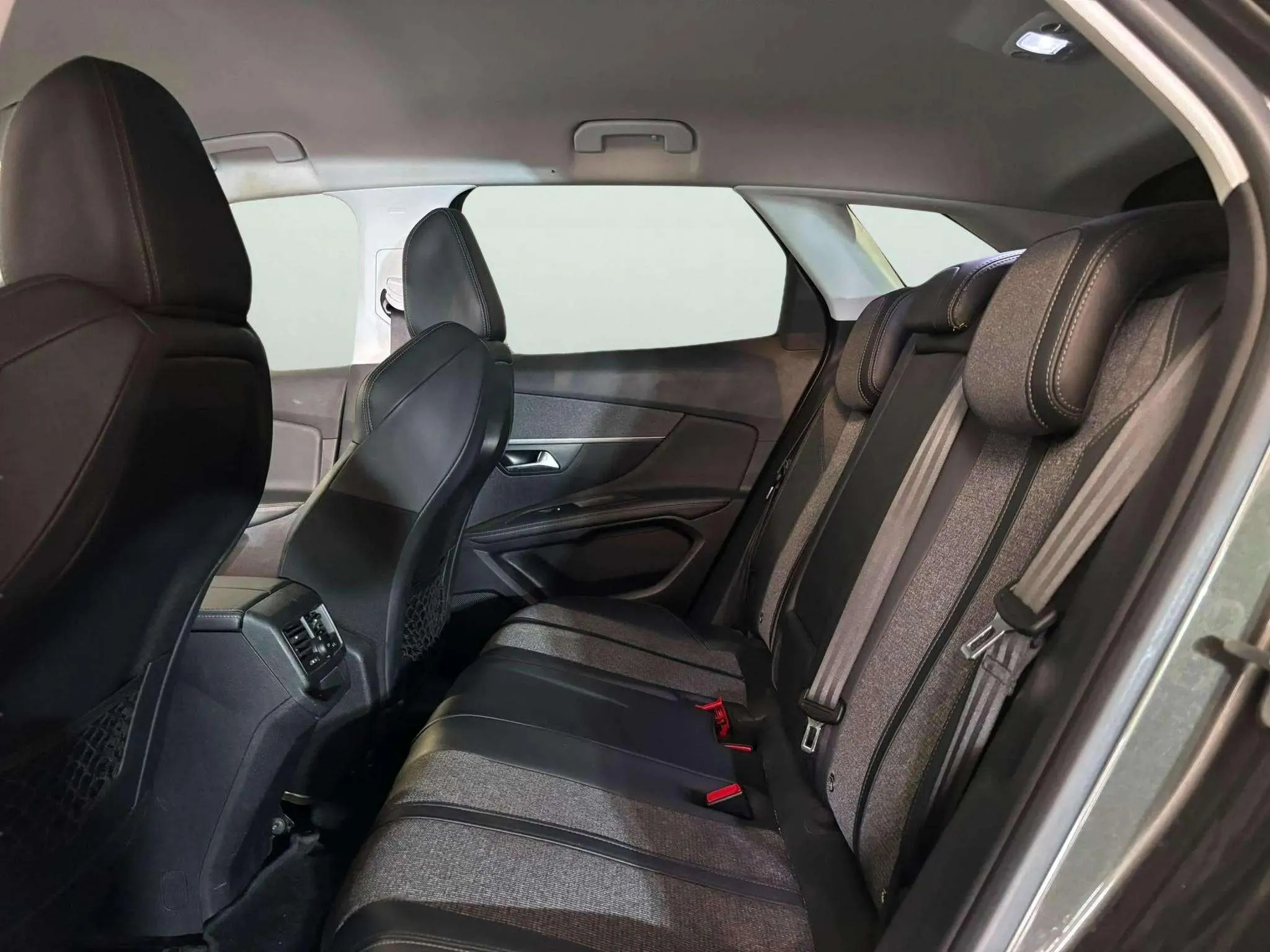 Peugeot 3008 1.2 PureTech Active - foto 9