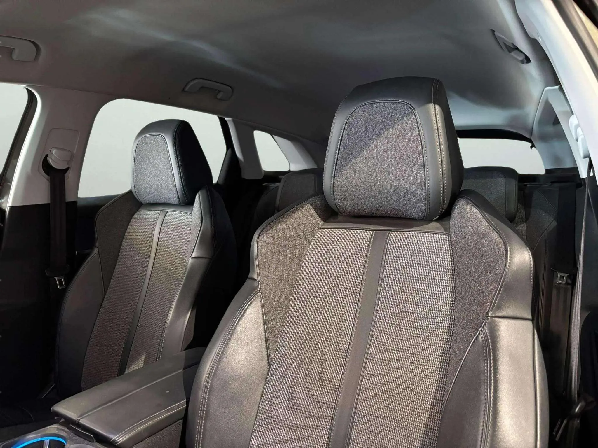 Peugeot 3008 1.2 PureTech Active - foto 12