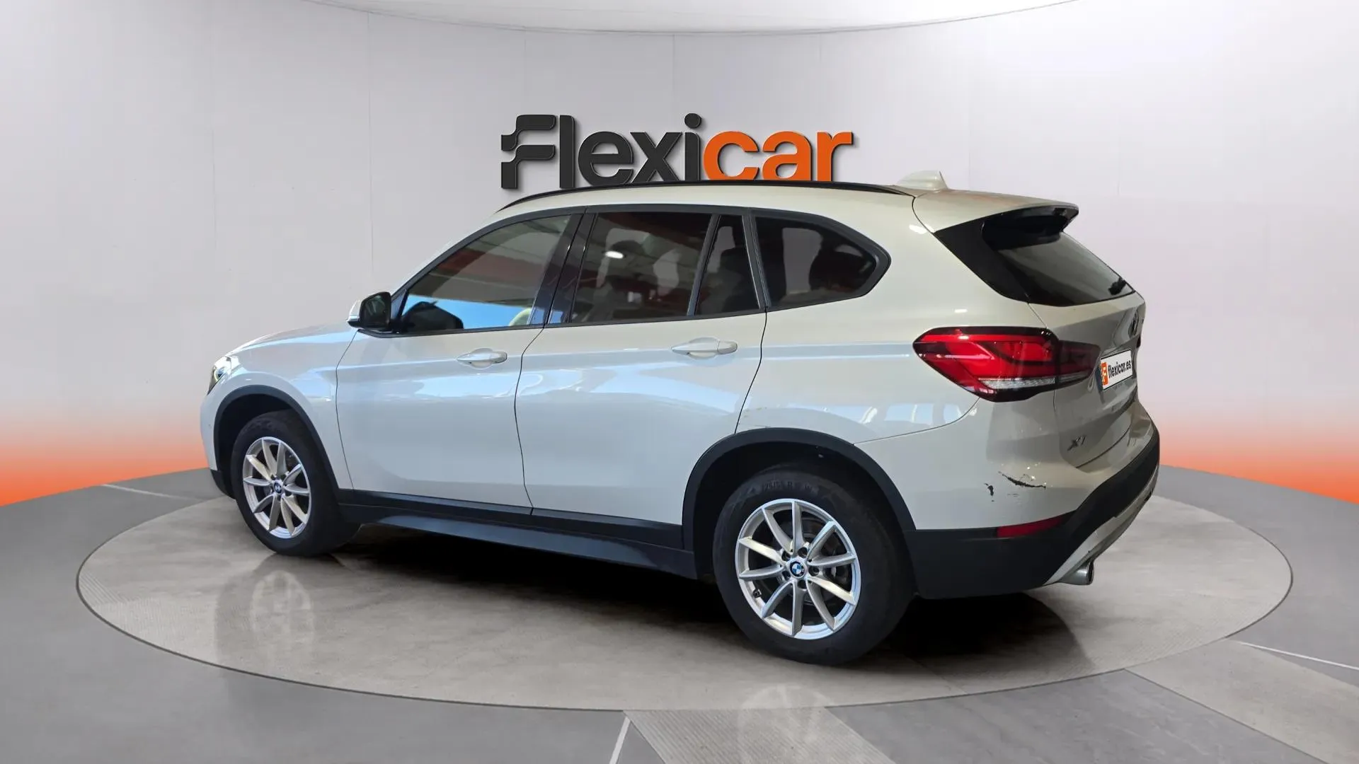BMW X1 sDrive18d - foto 5