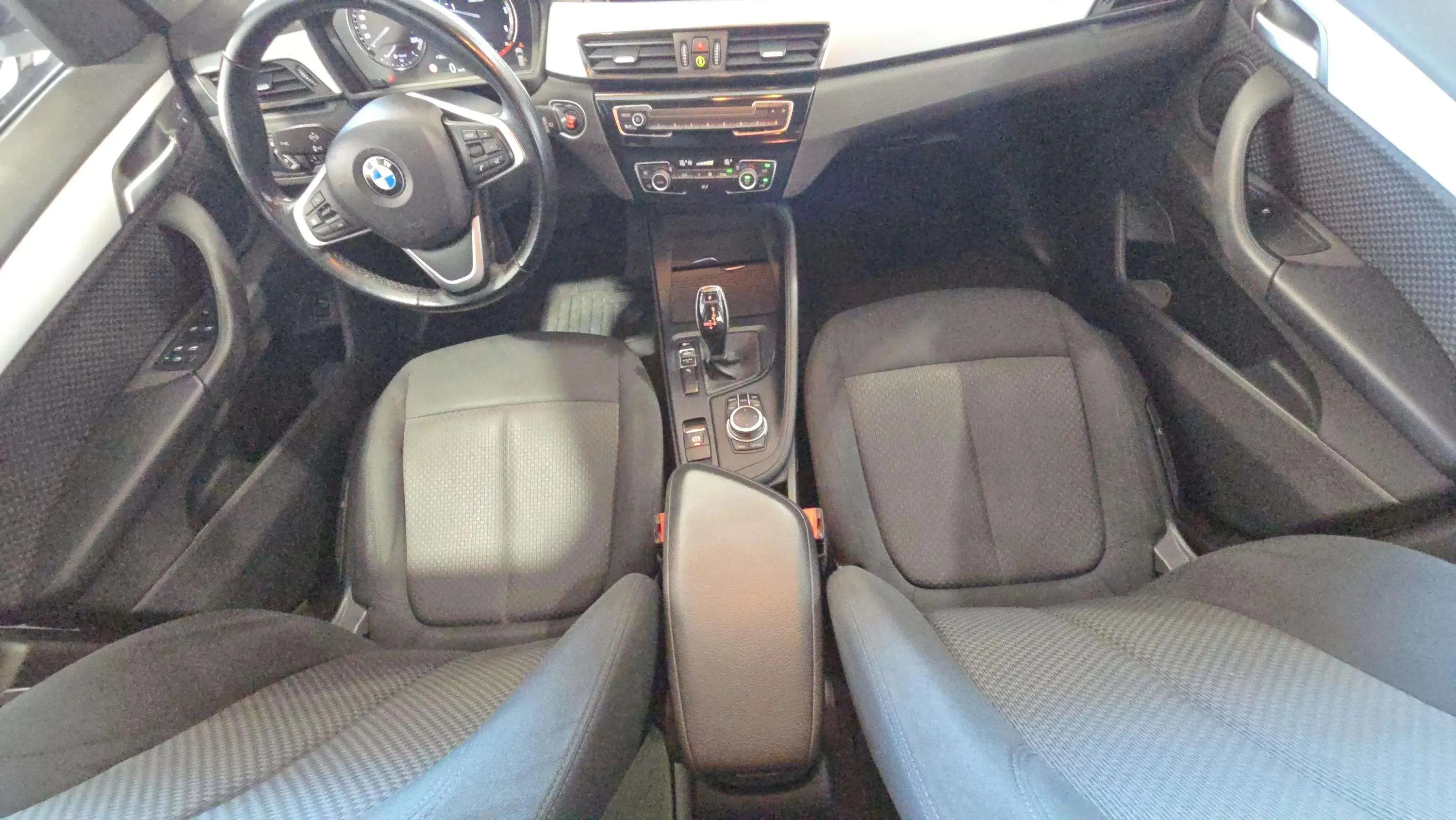 BMW X1 sDrive18d - foto 17
