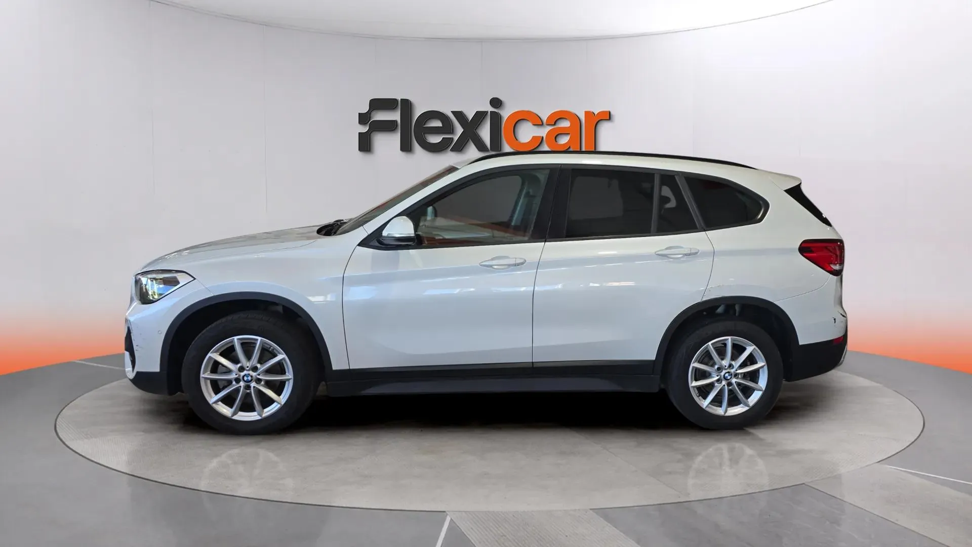 BMW X1 sDrive18d - foto 4