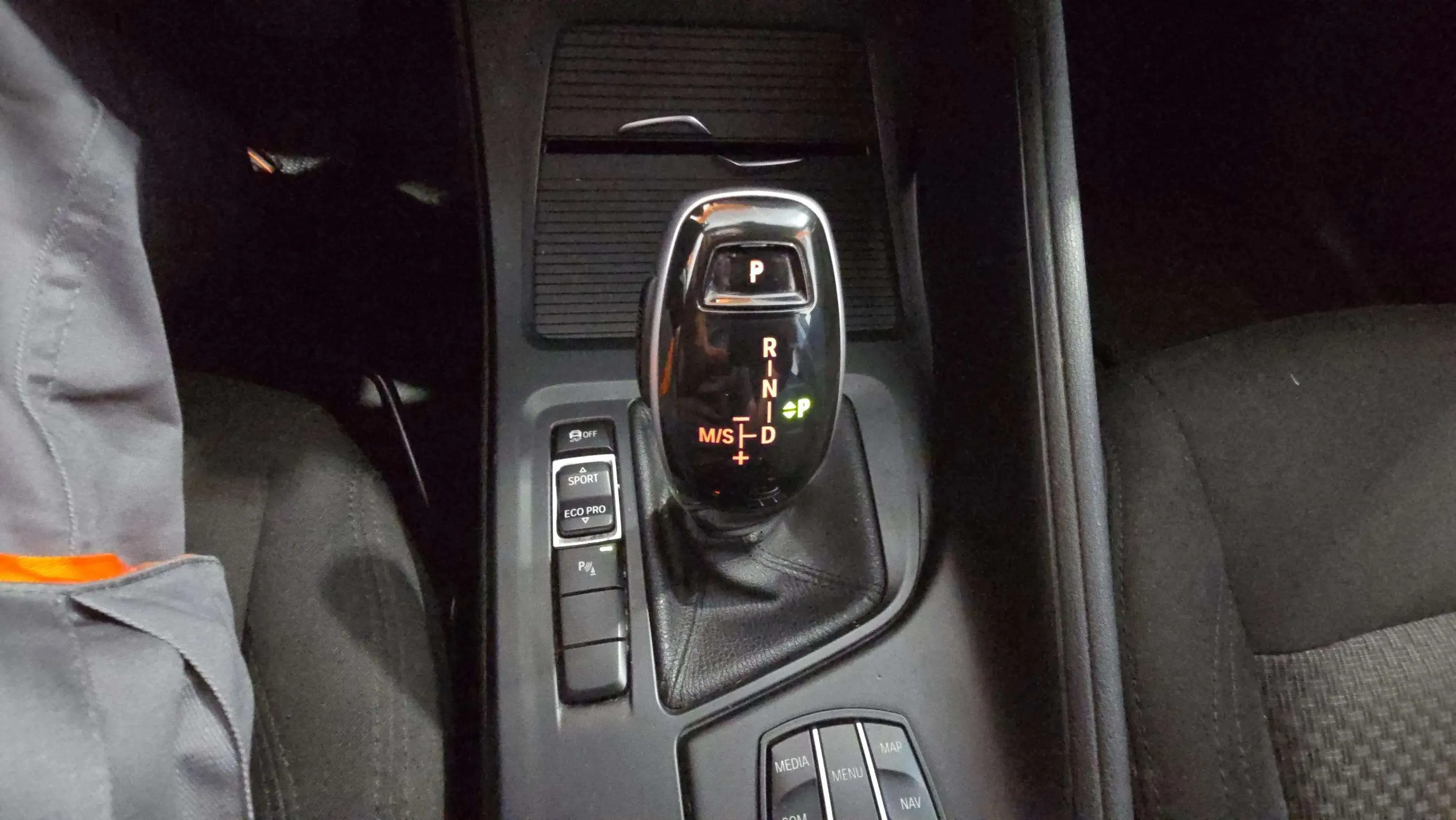 BMW X1 sDrive18d - foto 24