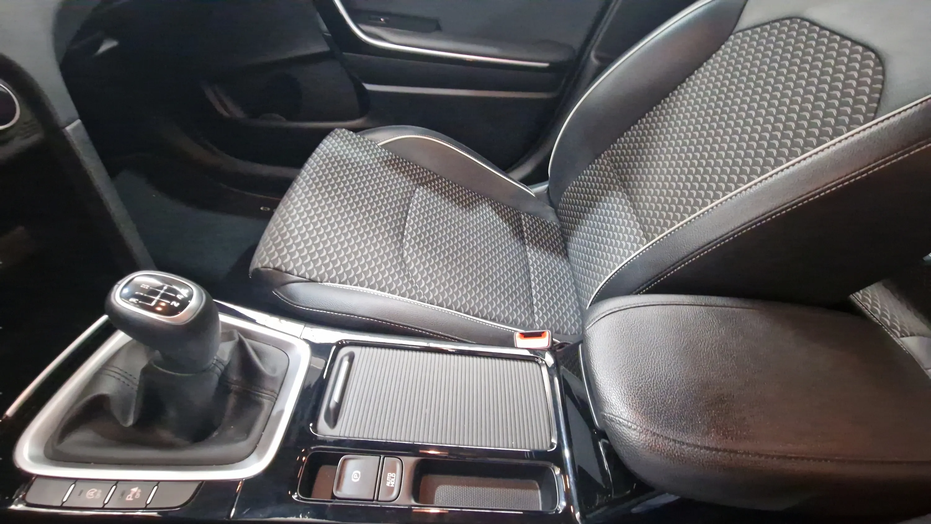 Kia XCeed 1.0 T-GDi Concept - foto 26