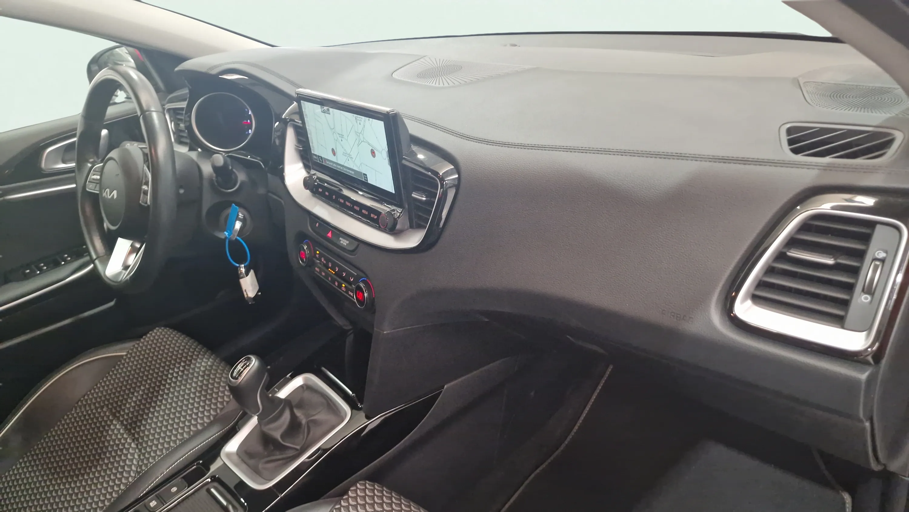 Kia XCeed 1.0 T-GDi Concept - foto 13