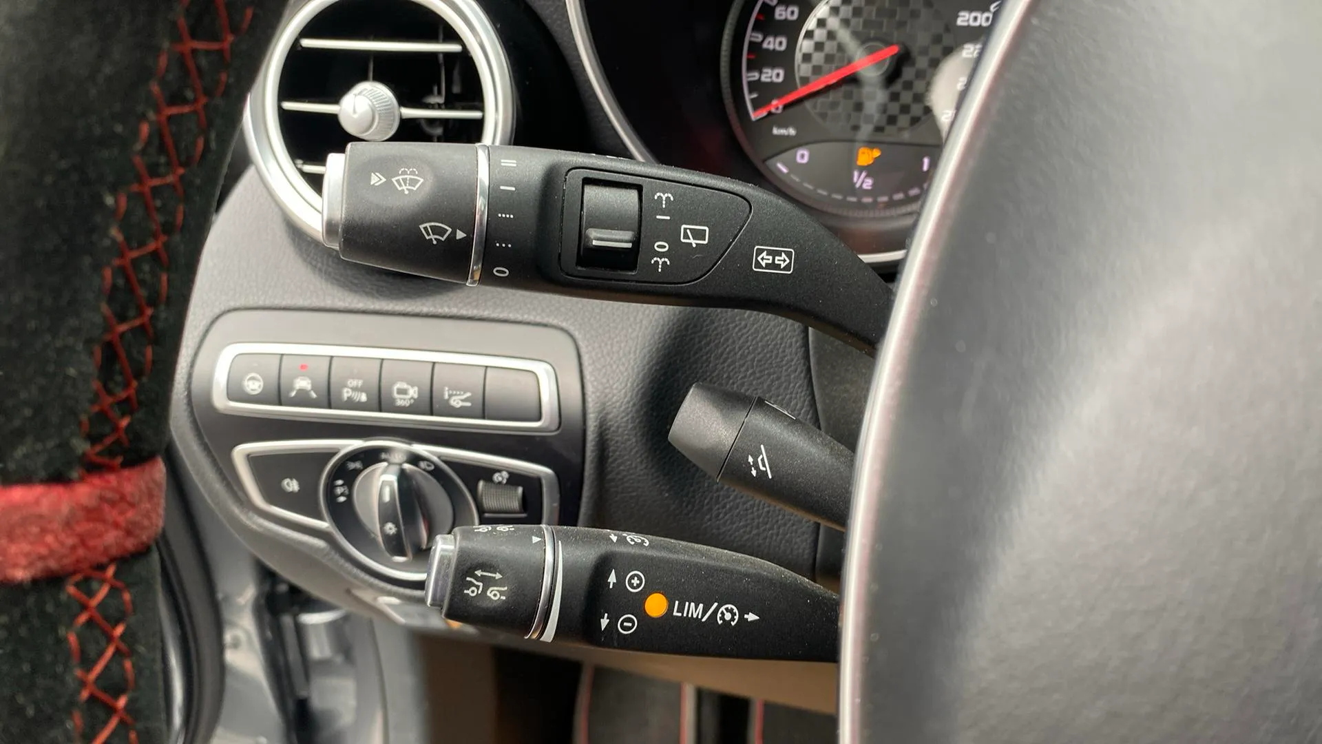 Mercedes-Benz GLC Mercedes-AMG GLC 43 4MATIC - foto 18