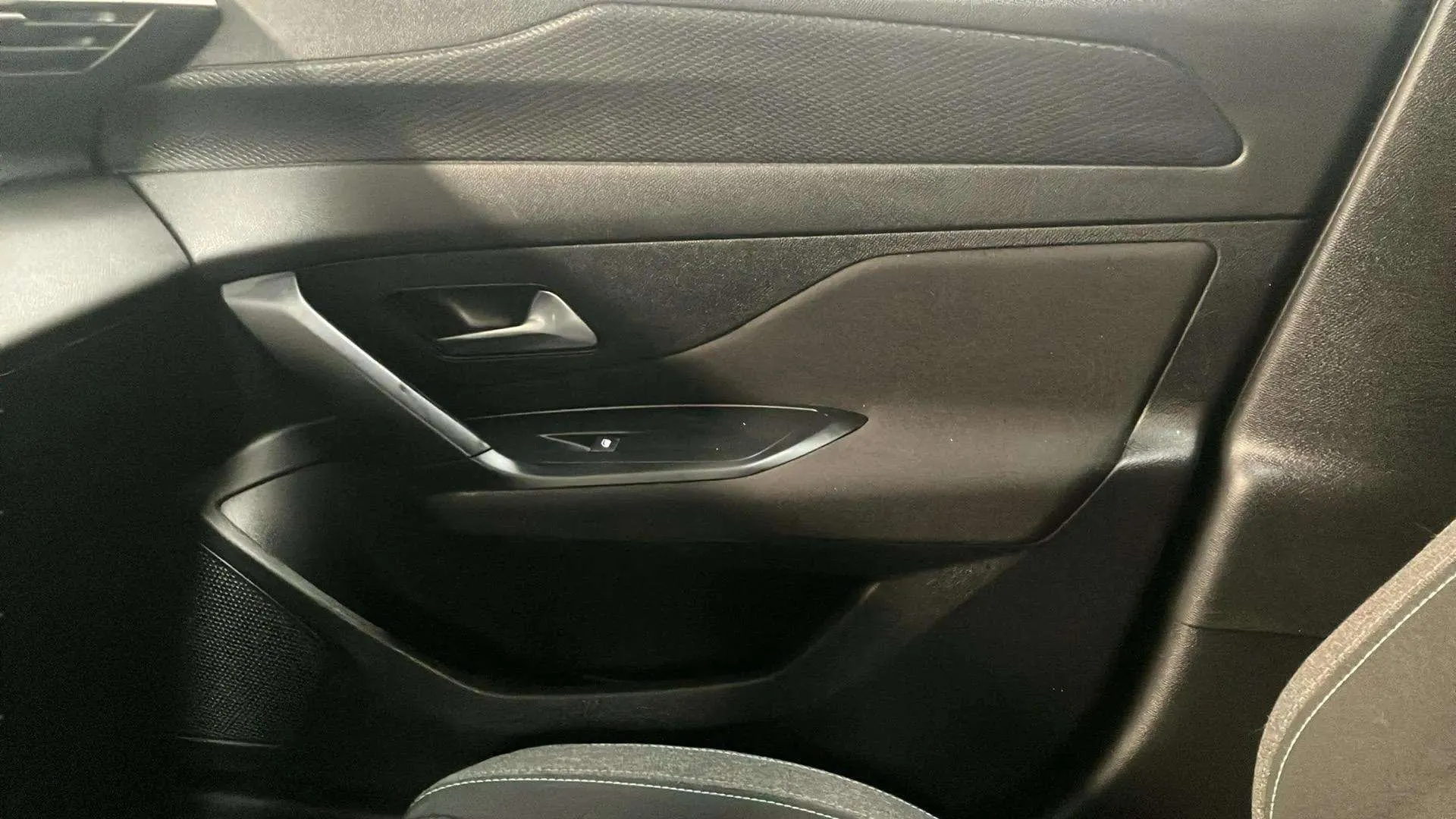Peugeot 308 Active PureTech 130 - foto 15