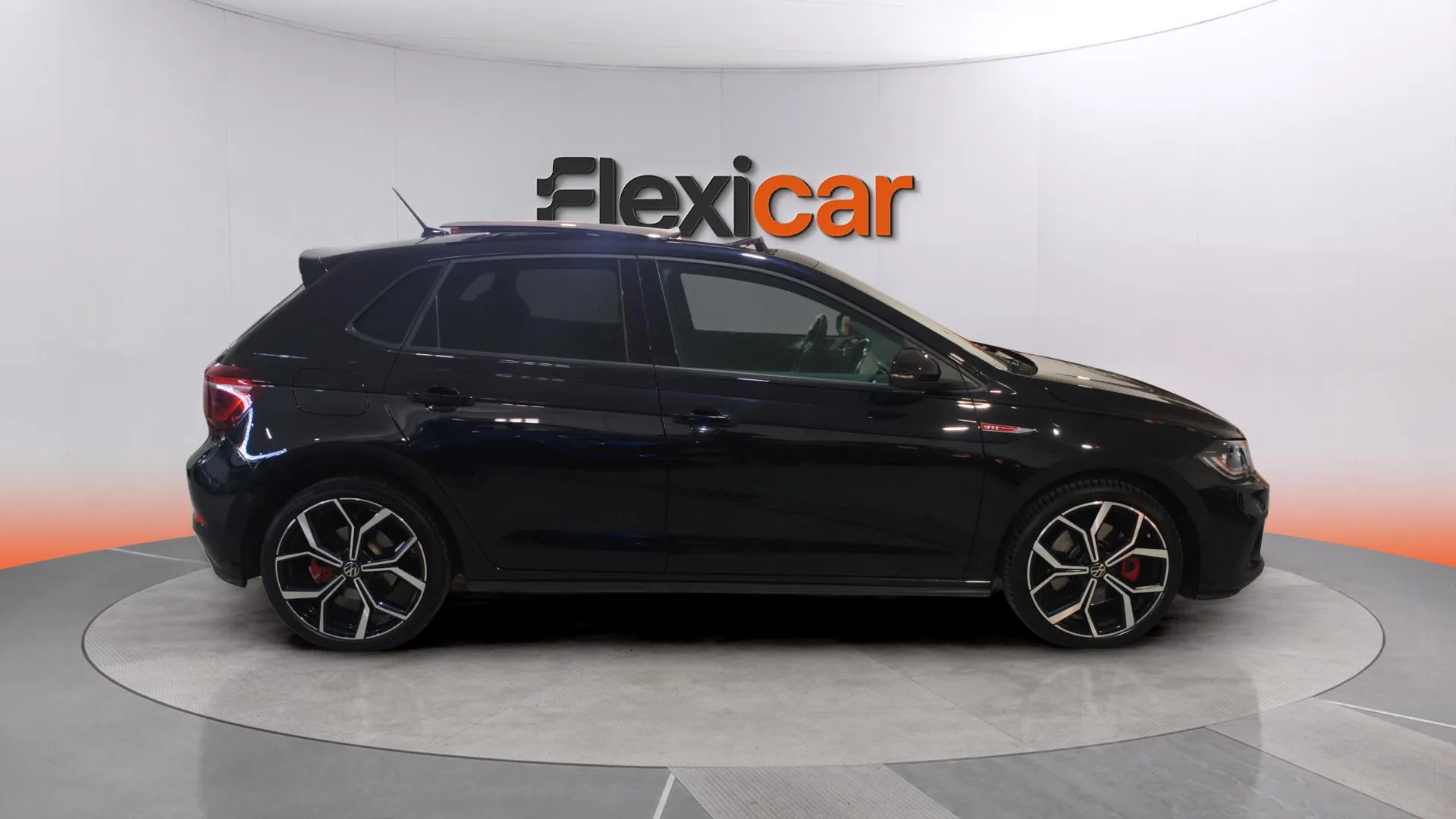 Volkswagen Polo GTI 2.0 TSI DSG - foto 8