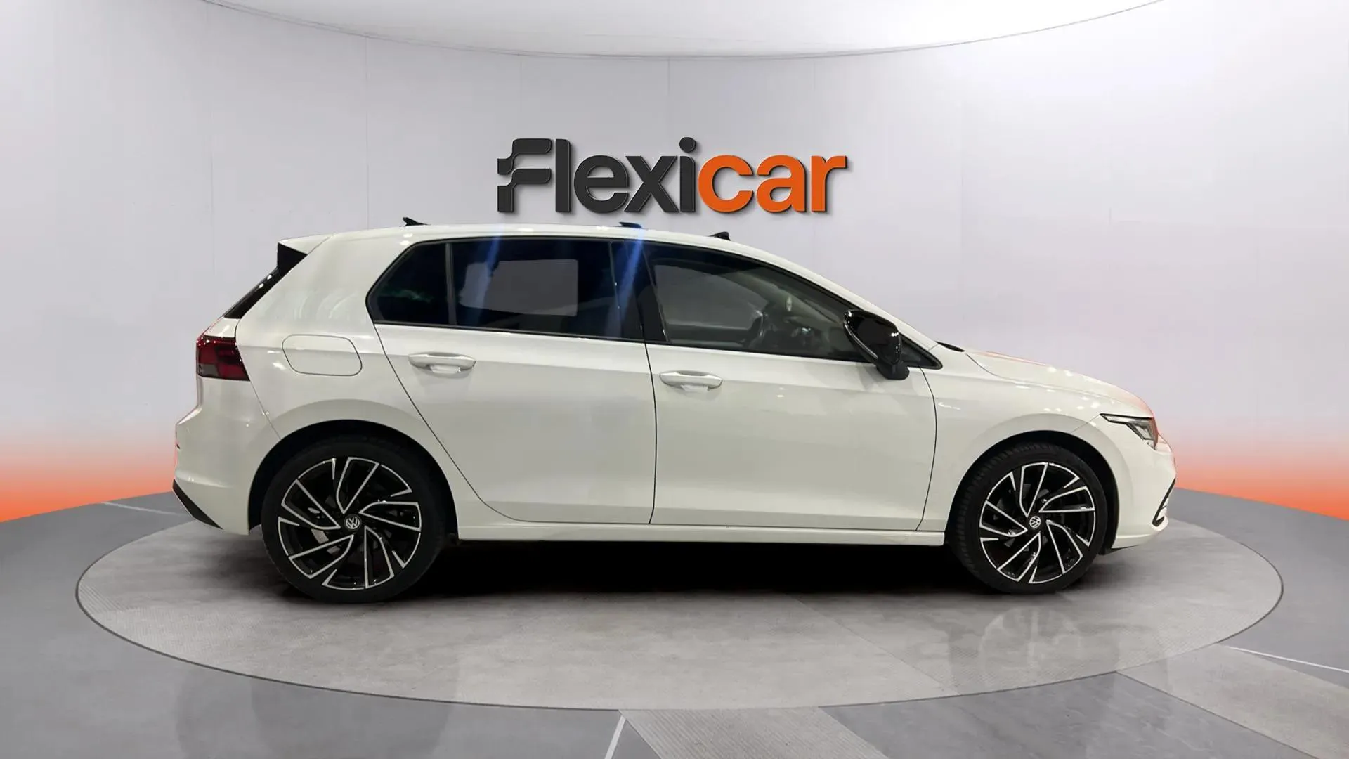 Volkswagen Golf 2.0 TDI DSG - foto 8