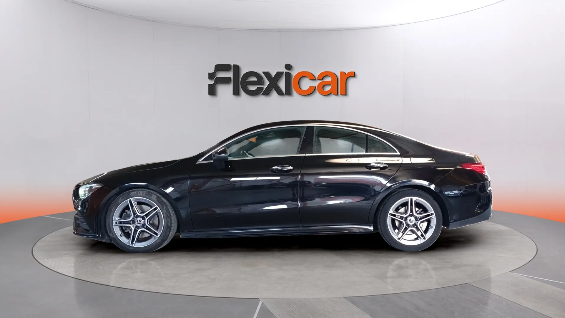 Mercedes-Benz CLA 200 - foto 6