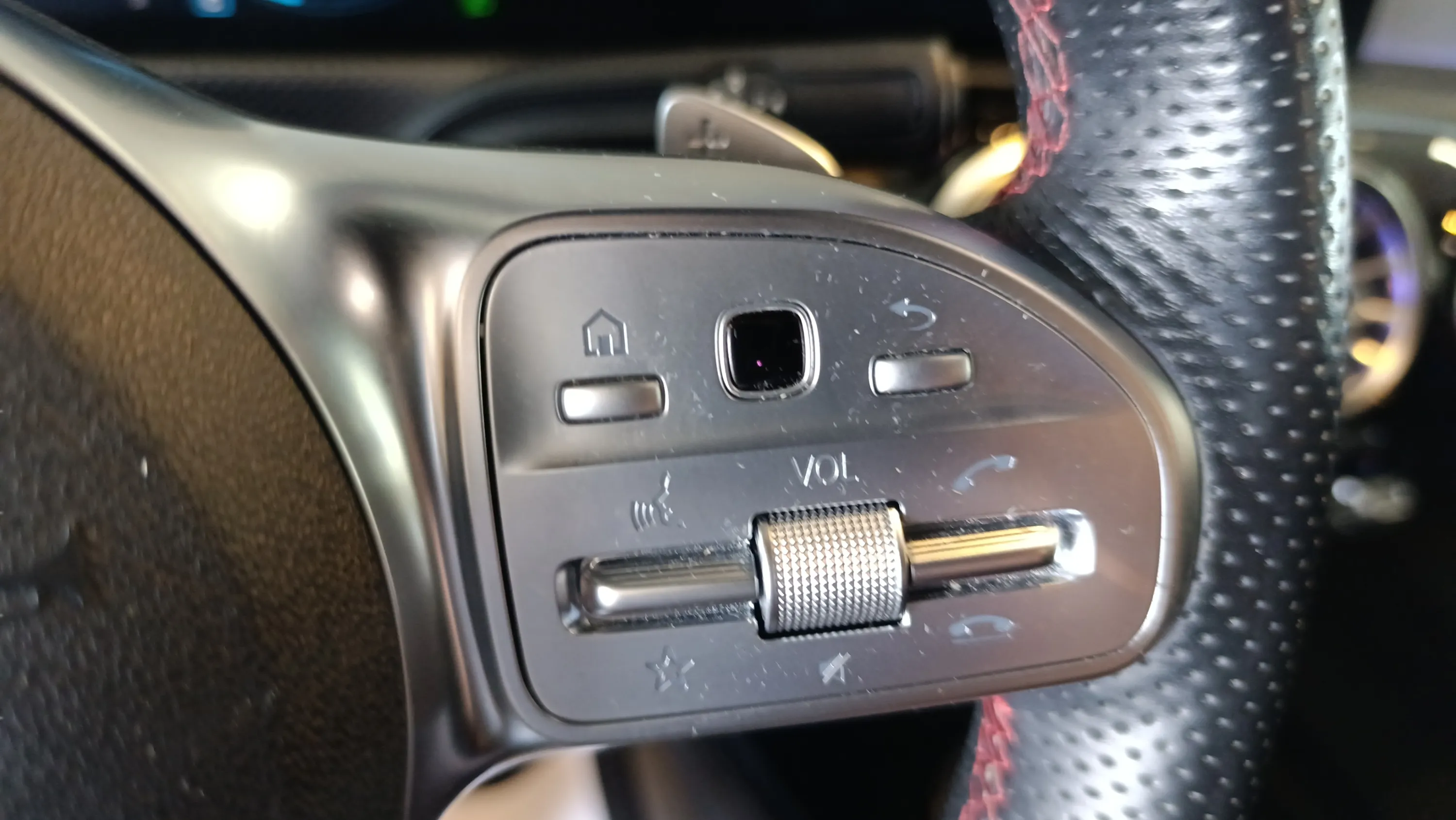 Mercedes-Benz CLA 200 - foto 13