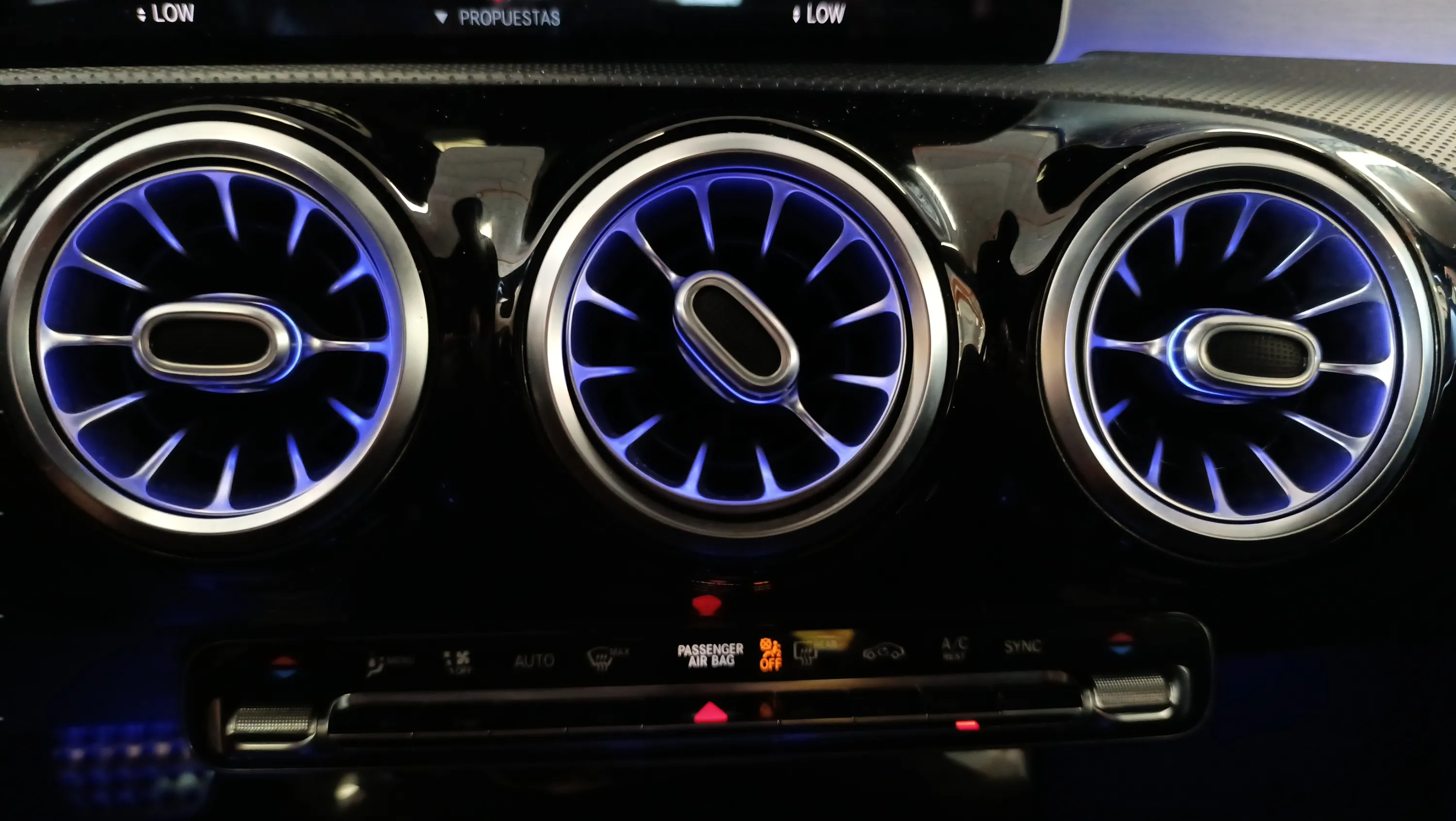 Mercedes-Benz CLA 200 - foto 26