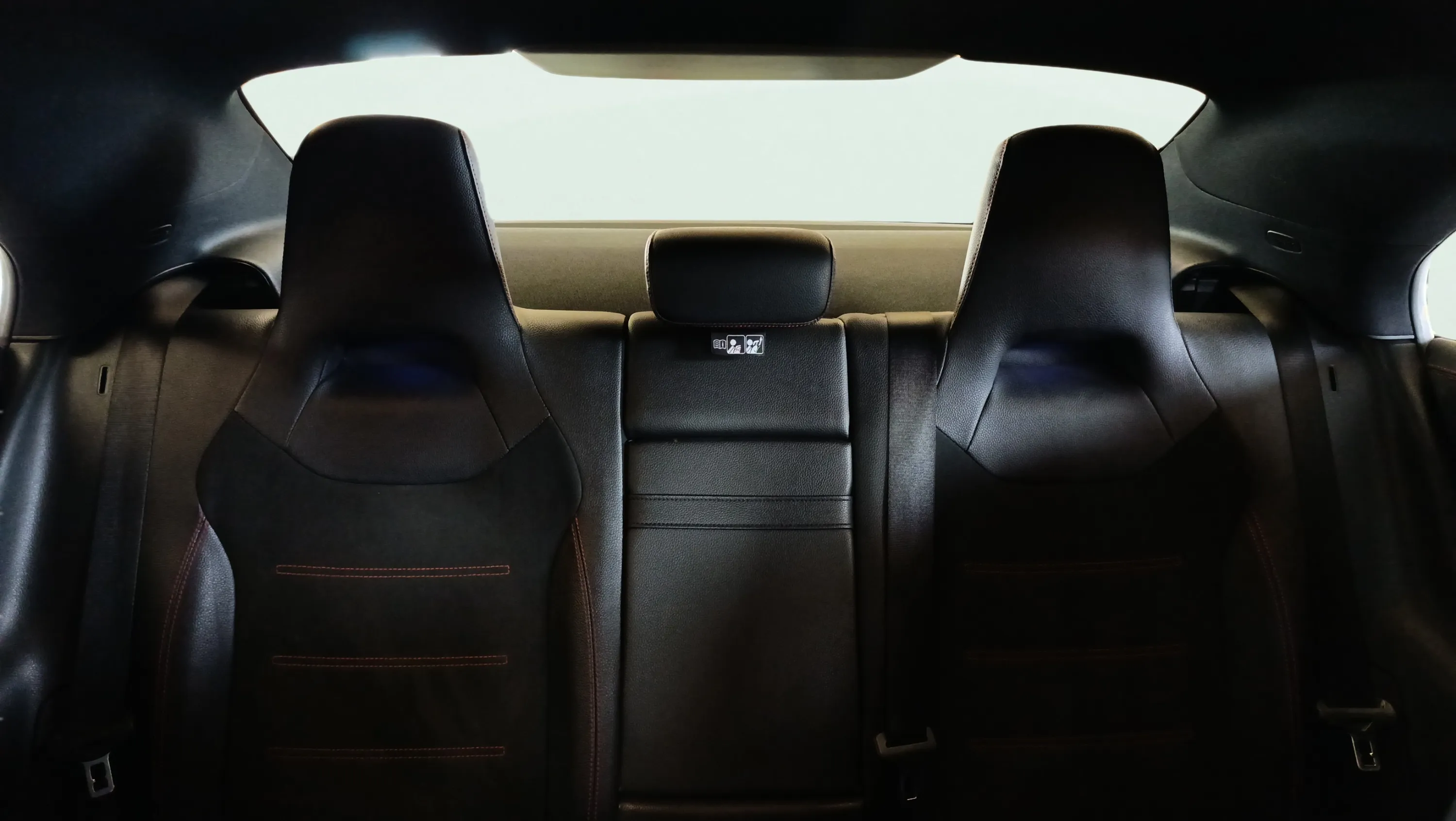 Mercedes-Benz CLA 200 - foto 34