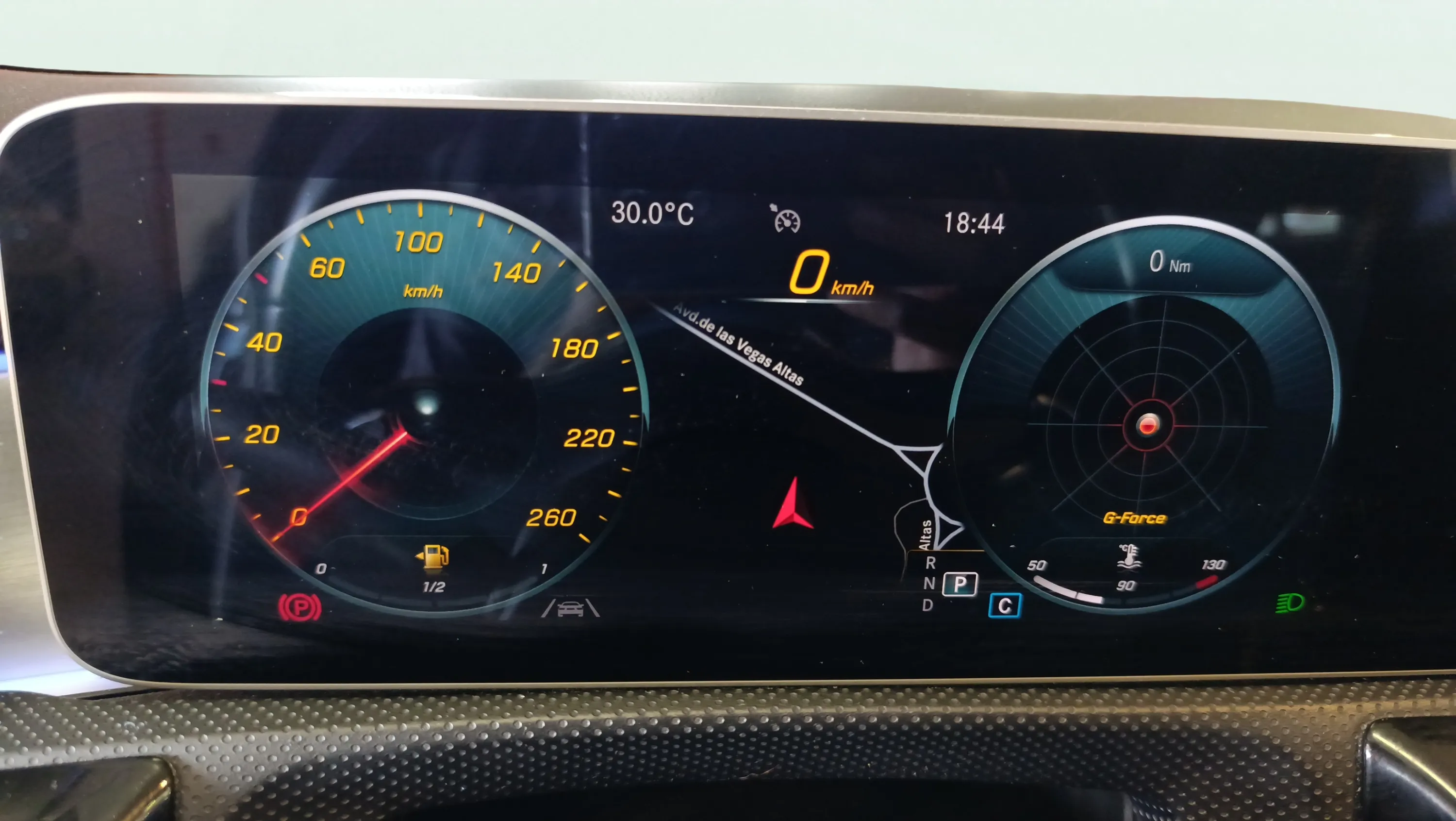 Mercedes-Benz CLA 200 - foto 17