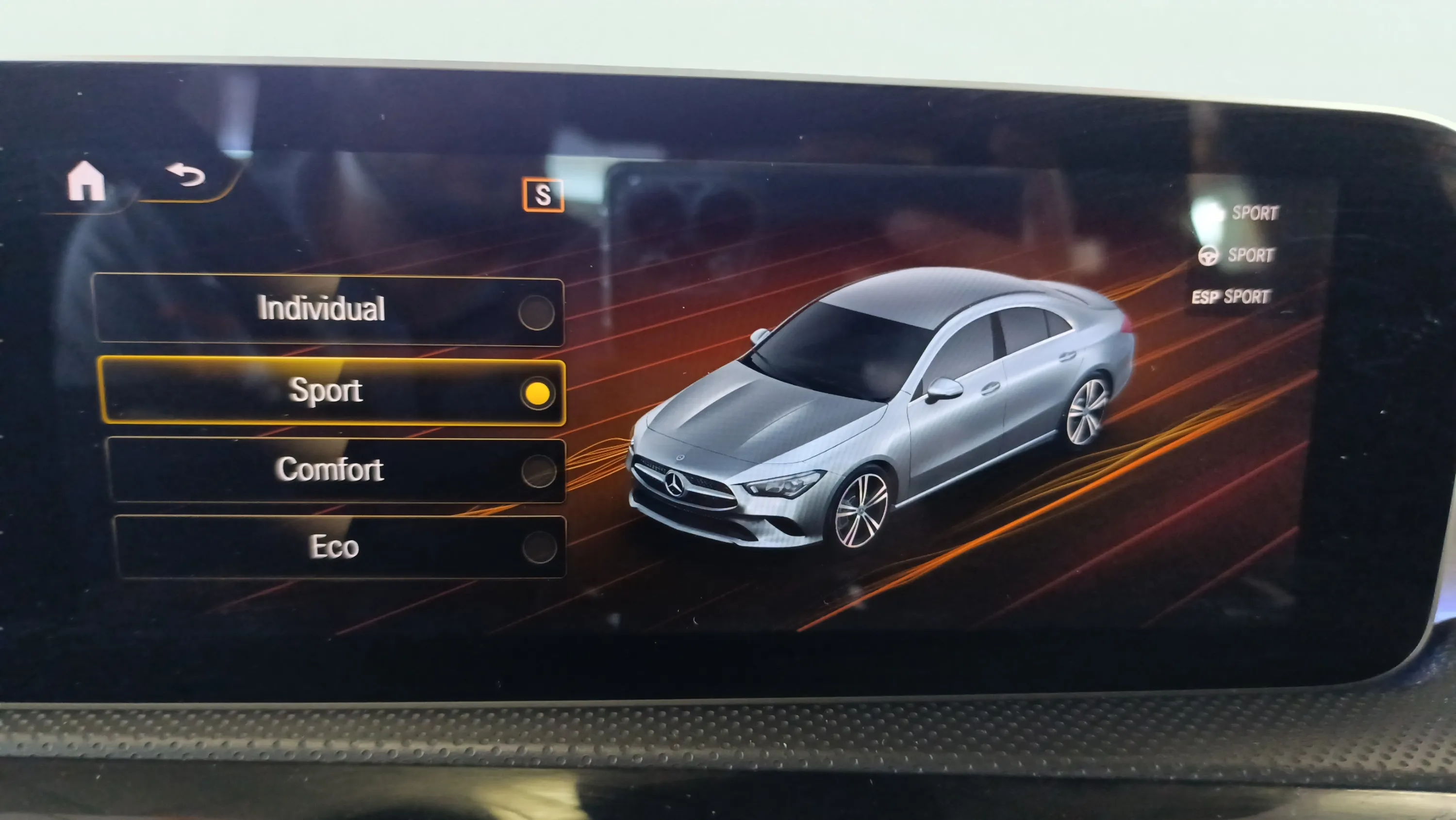 Mercedes-Benz CLA 200 - foto 23