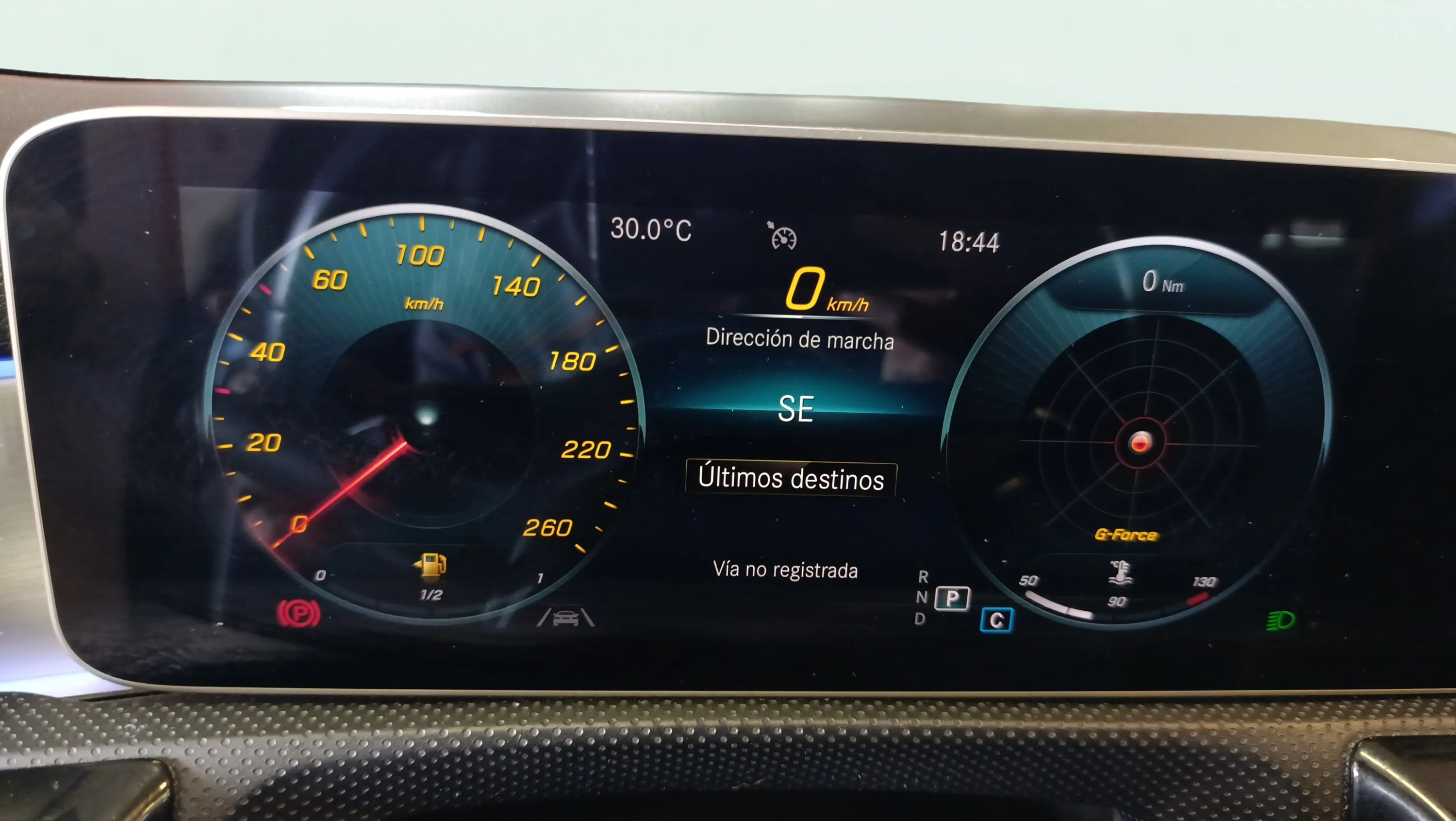 Mercedes-Benz CLA 200 - foto 18