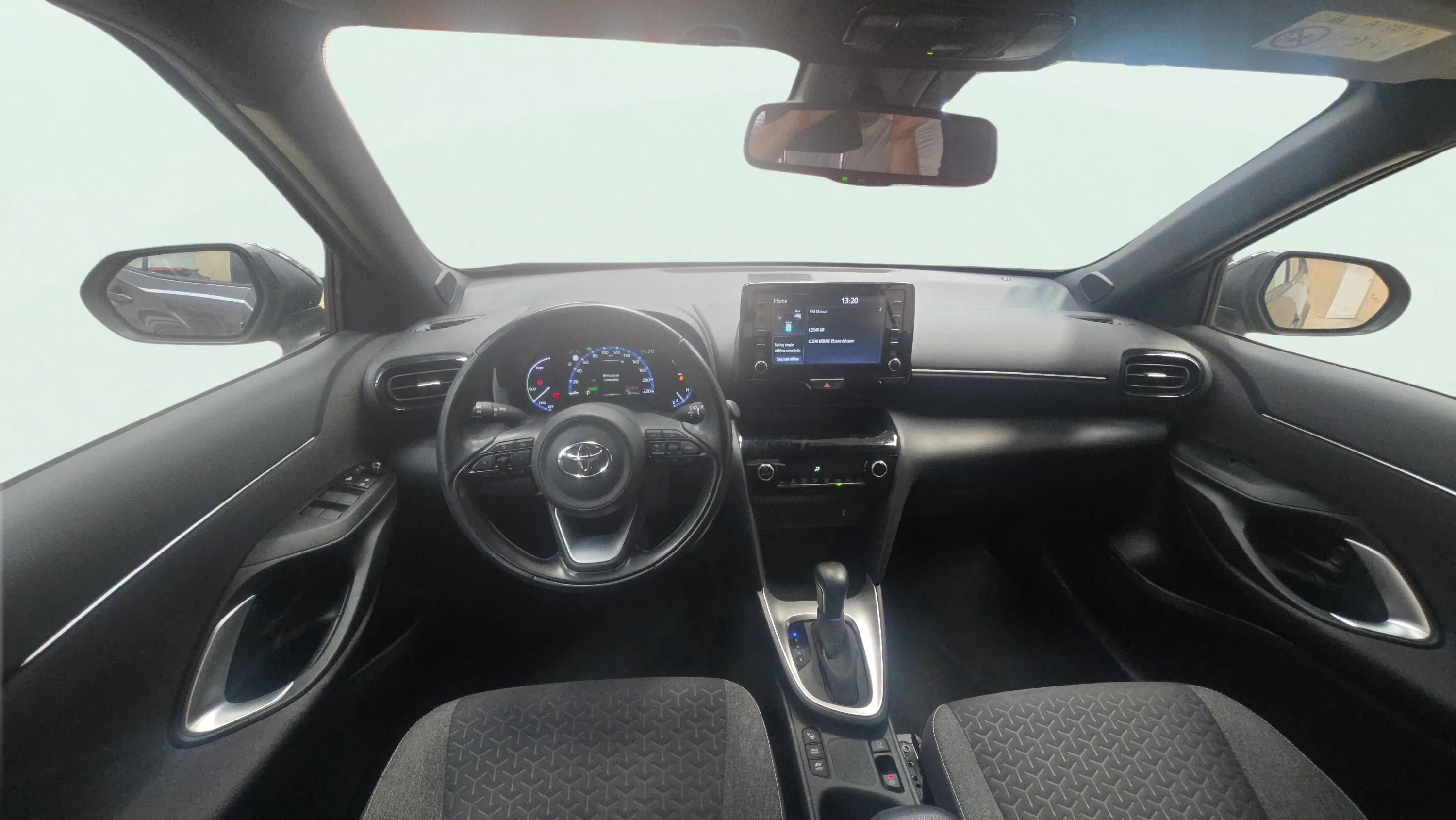 Toyota Yaris Cross 1.5 120H Active Tech Pack Confort - foto 8
