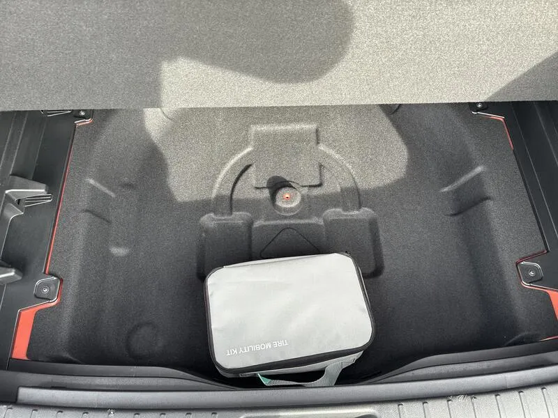 Hyundai Kona 1.6 GDI HEV Maxx - foto 17