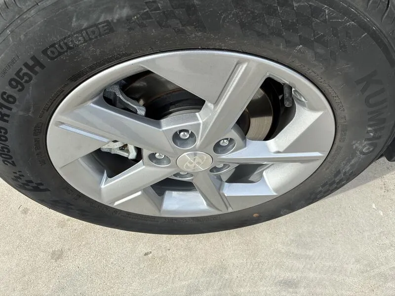 Hyundai Kona 1.6 GDI HEV Maxx - foto 13