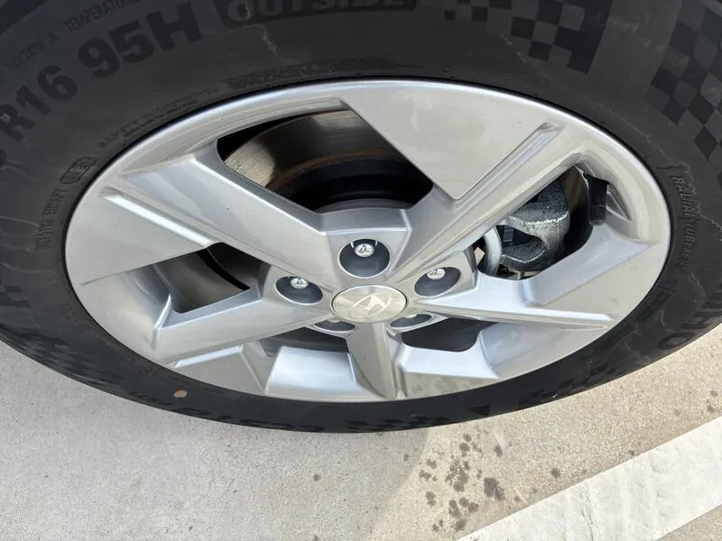 Hyundai Kona 1.6 GDI HEV Maxx - foto 12