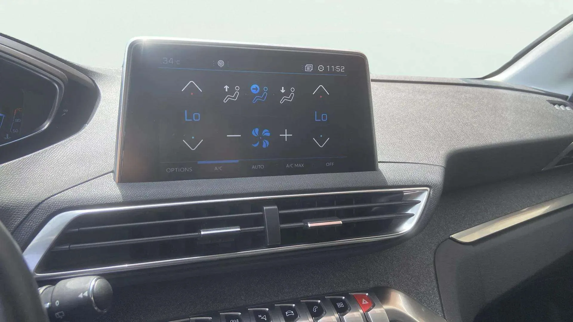 Peugeot 3008 1.5L BlueHDi Allure - foto 17