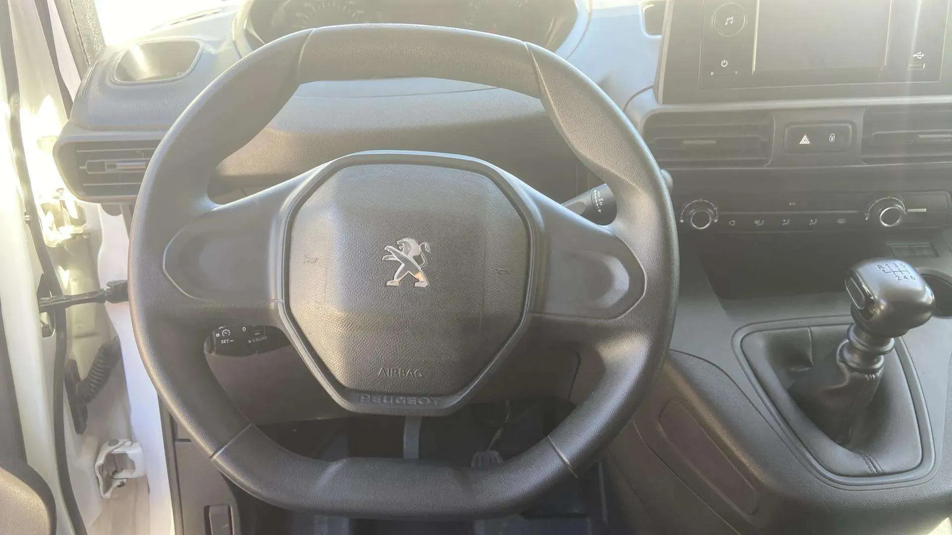 Peugeot Partner Furgón Diesel Partner 1.5BlueHDI Pro Standard 600kg 100 - foto 13