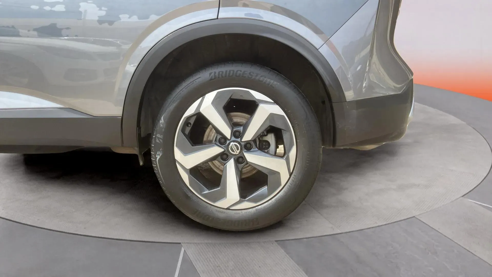 Nissan Qashqai DIG-T N-Connecta - foto 8