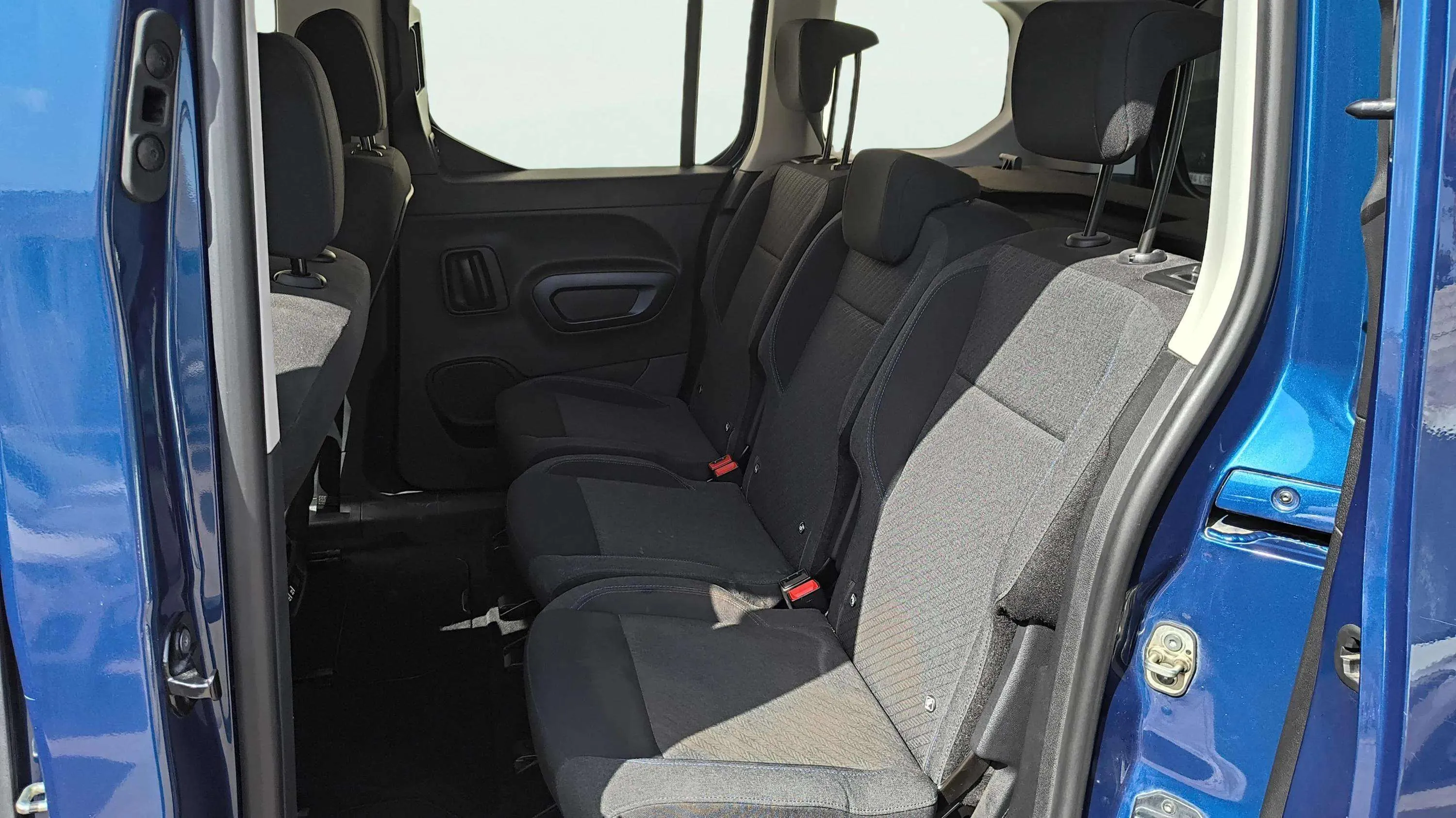 Peugeot Rifter 1.5BlueHDi Standard Allure 130 - foto 21